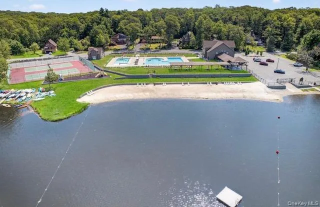 16 Plymouth Lane, Thompson, NY, 4 Bedrooms Bedrooms, 9 Rooms Rooms,2 BathroomsBathrooms,Residential,For Rent,Plymouth,0,1000774 16 Plymouth Lane, Thompson, NY, 4 Bedrooms Bedrooms, 9 Rooms Rooms,2 BathroomsBathrooms,Residential,For Rent,Plymouth,0,1000774
