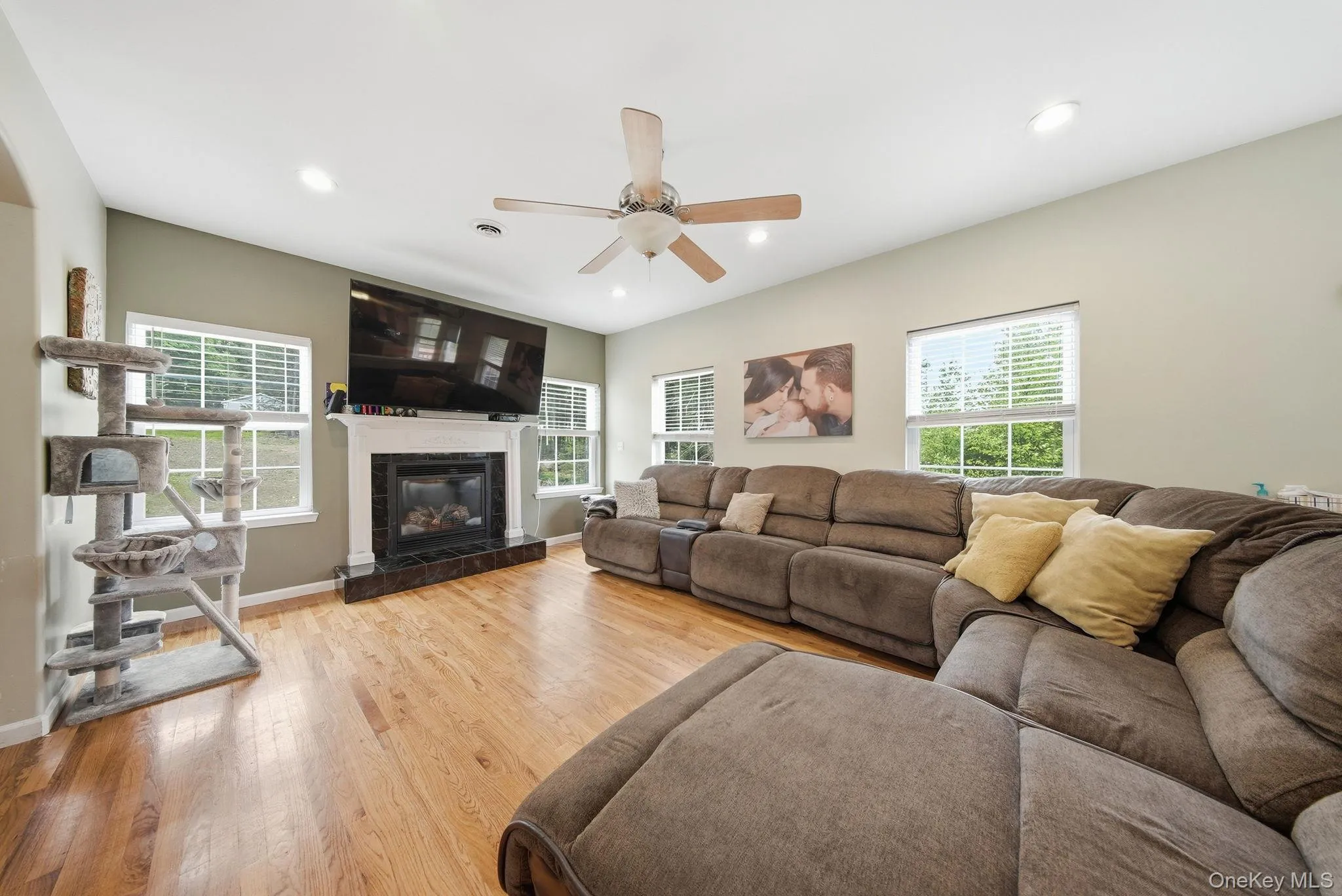 16 Plymouth Lane, Thompson, NY, 4 Bedrooms Bedrooms, 9 Rooms Rooms,2 BathroomsBathrooms,Residential,For Rent,Plymouth,0,1000774 16 Plymouth Lane, Thompson, NY, 4 Bedrooms Bedrooms, 9 Rooms Rooms,2 BathroomsBathrooms,Residential,For Rent,Plymouth,0,1000774