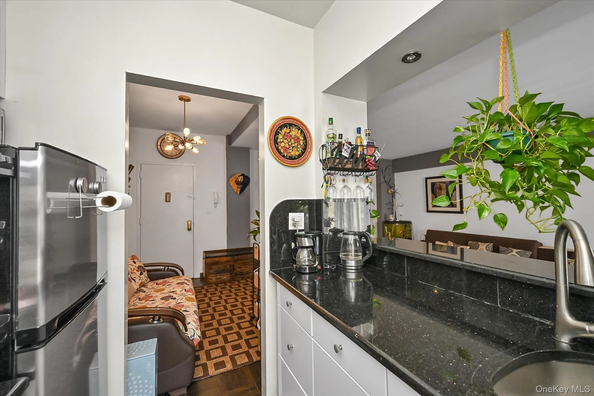 98-25 64th Road, New York, NY, 2 Rooms Rooms,1 BathroomBathrooms,Residential,For Rent,64th,0,1000783 98-25 64th Road, New York, NY, 2 Rooms Rooms,1 BathroomBathrooms,Residential,For Rent,64th,0,1000783
