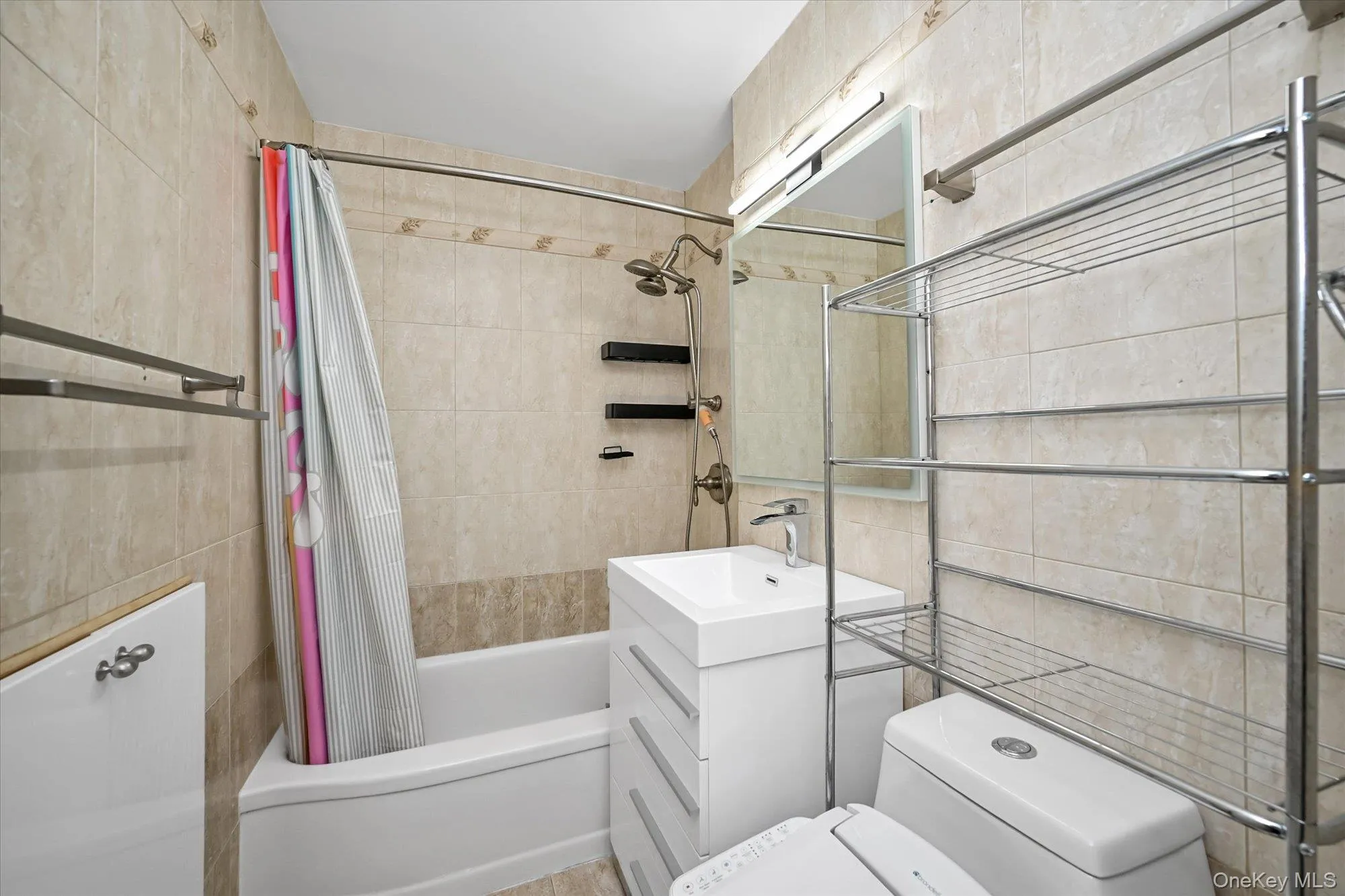 98-25 64th Road, New York, NY, 2 Rooms Rooms,1 BathroomBathrooms,Residential,For Rent,64th,0,1000783 98-25 64th Road, New York, NY, 2 Rooms Rooms,1 BathroomBathrooms,Residential,For Rent,64th,0,1000783