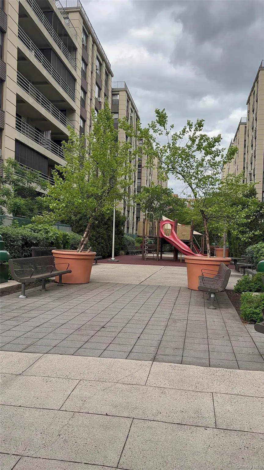 98-25 64th Road, New York, NY, 2 Rooms Rooms,1 BathroomBathrooms,Residential,For Rent,64th,0,1000783 98-25 64th Road, New York, NY, 2 Rooms Rooms,1 BathroomBathrooms,Residential,For Rent,64th,0,1000783