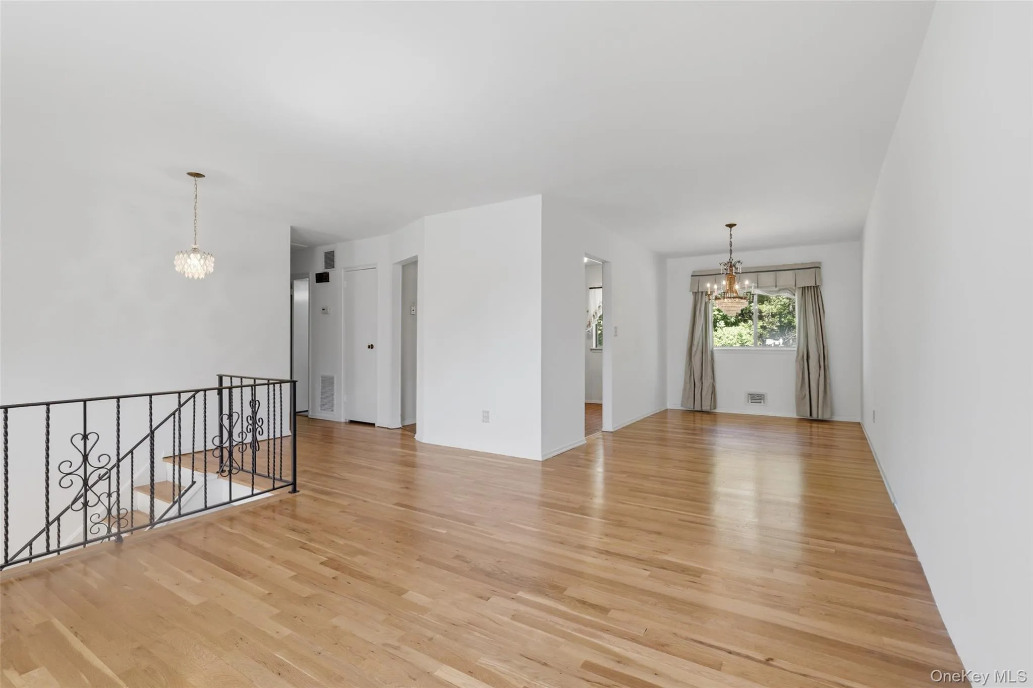 94 Babylon Avenue, Islip, NY, 3 Bedrooms Bedrooms, 7 Rooms Rooms,1 BathroomBathrooms,Residential,For Rent,Babylon,0,1000784 94 Babylon Avenue, Islip, NY, 3 Bedrooms Bedrooms, 7 Rooms Rooms,1 BathroomBathrooms,Residential,For Rent,Babylon,0,1000784