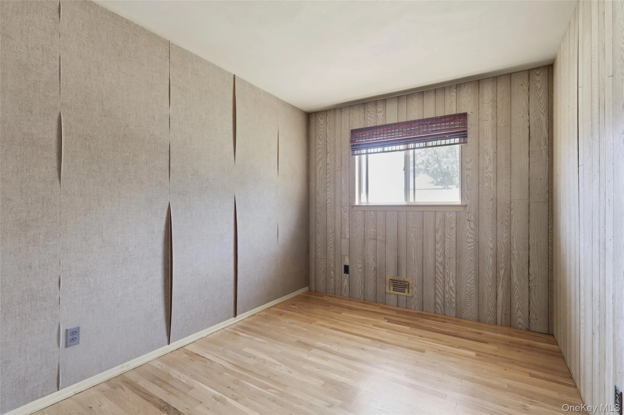 94 Babylon Avenue, Islip, NY, 3 Bedrooms Bedrooms, 7 Rooms Rooms,1 BathroomBathrooms,Residential,For Rent,Babylon,0,1000784 94 Babylon Avenue, Islip, NY, 3 Bedrooms Bedrooms, 7 Rooms Rooms,1 BathroomBathrooms,Residential,For Rent,Babylon,0,1000784