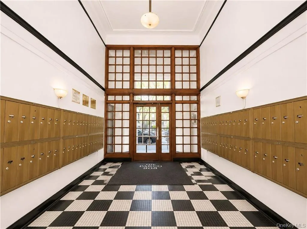 190 72nd Street, New York, NY, 1 Bedroom Bedrooms, 3 Rooms Rooms,1 BathroomBathrooms,Residential,For Rent,72nd,0,1000785 190 72nd Street, New York, NY, 1 Bedroom Bedrooms, 3 Rooms Rooms,1 BathroomBathrooms,Residential,For Rent,72nd,0,1000785
