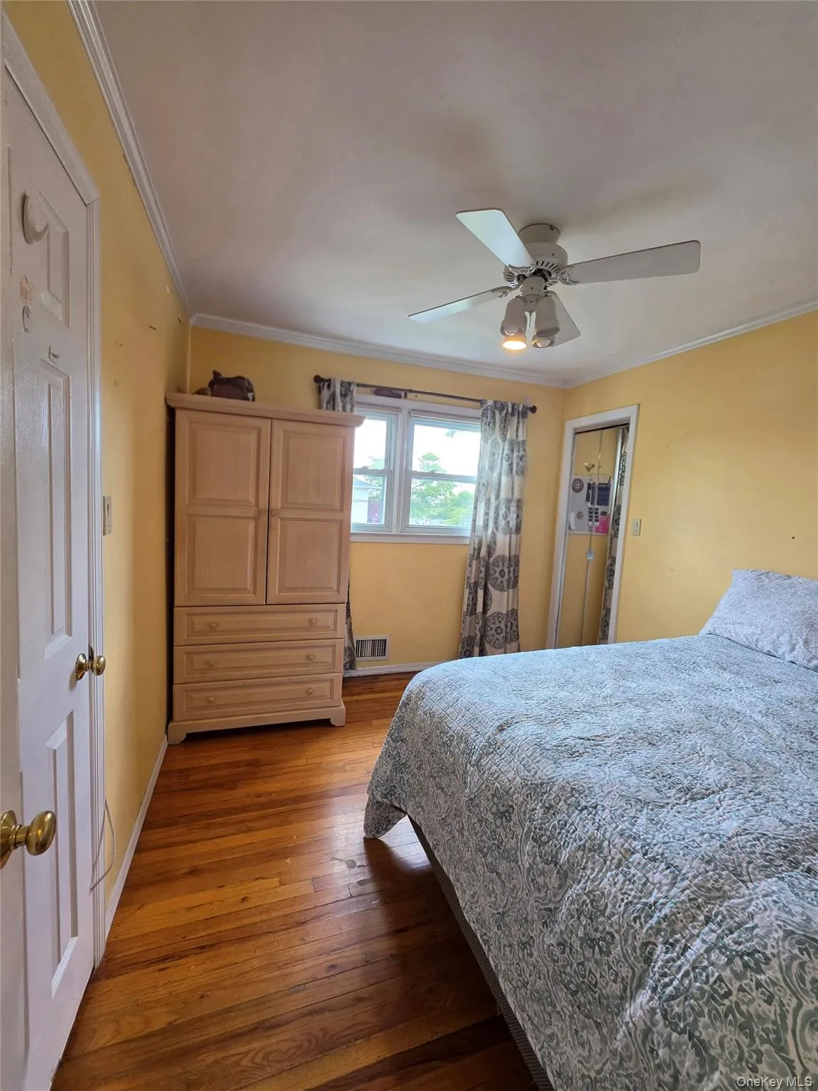 90-17 165th Avenue, New York, NY, 4 Bedrooms Bedrooms, 12 Rooms Rooms,2 BathroomsBathrooms,Residential,For Rent,165th,0,1000788 90-17 165th Avenue, New York, NY, 4 Bedrooms Bedrooms, 12 Rooms Rooms,2 BathroomsBathrooms,Residential,For Rent,165th,0,1000788