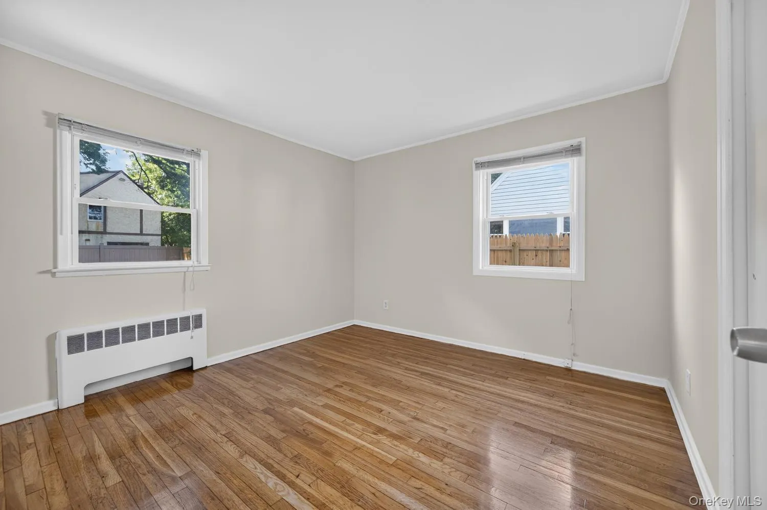 48 Locust Street, North Hempstead, NY, 4 Bedrooms Bedrooms, 8 Rooms Rooms,2 BathroomsBathrooms,Residential,For Rent,Locust,0,1000789 48 Locust Street, North Hempstead, NY, 4 Bedrooms Bedrooms, 8 Rooms Rooms,2 BathroomsBathrooms,Residential,For Rent,Locust,0,1000789