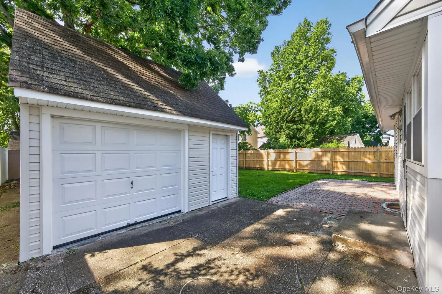 48 Locust Street, North Hempstead, NY, 4 Bedrooms Bedrooms, 8 Rooms Rooms,2 BathroomsBathrooms,Residential,For Rent,Locust,0,1000789 48 Locust Street, North Hempstead, NY, 4 Bedrooms Bedrooms, 8 Rooms Rooms,2 BathroomsBathrooms,Residential,For Rent,Locust,0,1000789