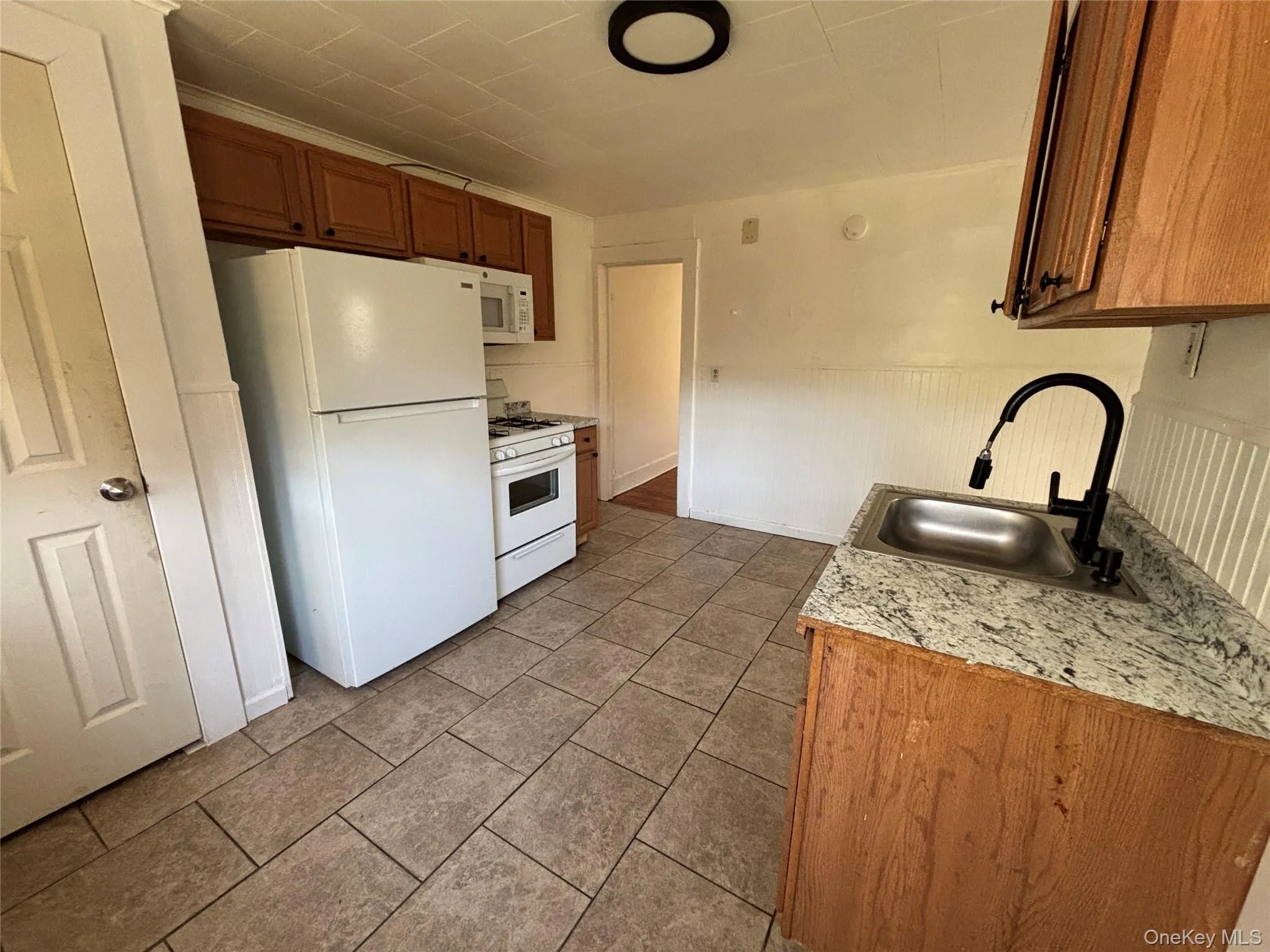 16 Mansion Street, Poughkeepsie, NY, 2 Bedrooms Bedrooms, 4 Rooms Rooms,1 BathroomBathrooms,Residential Lease,For Rent,Mansion,0,1000796 16 Mansion Street, Poughkeepsie, NY, 2 Bedrooms Bedrooms, 4 Rooms Rooms,1 BathroomBathrooms,Residential Lease,For Rent,Mansion,0,1000796