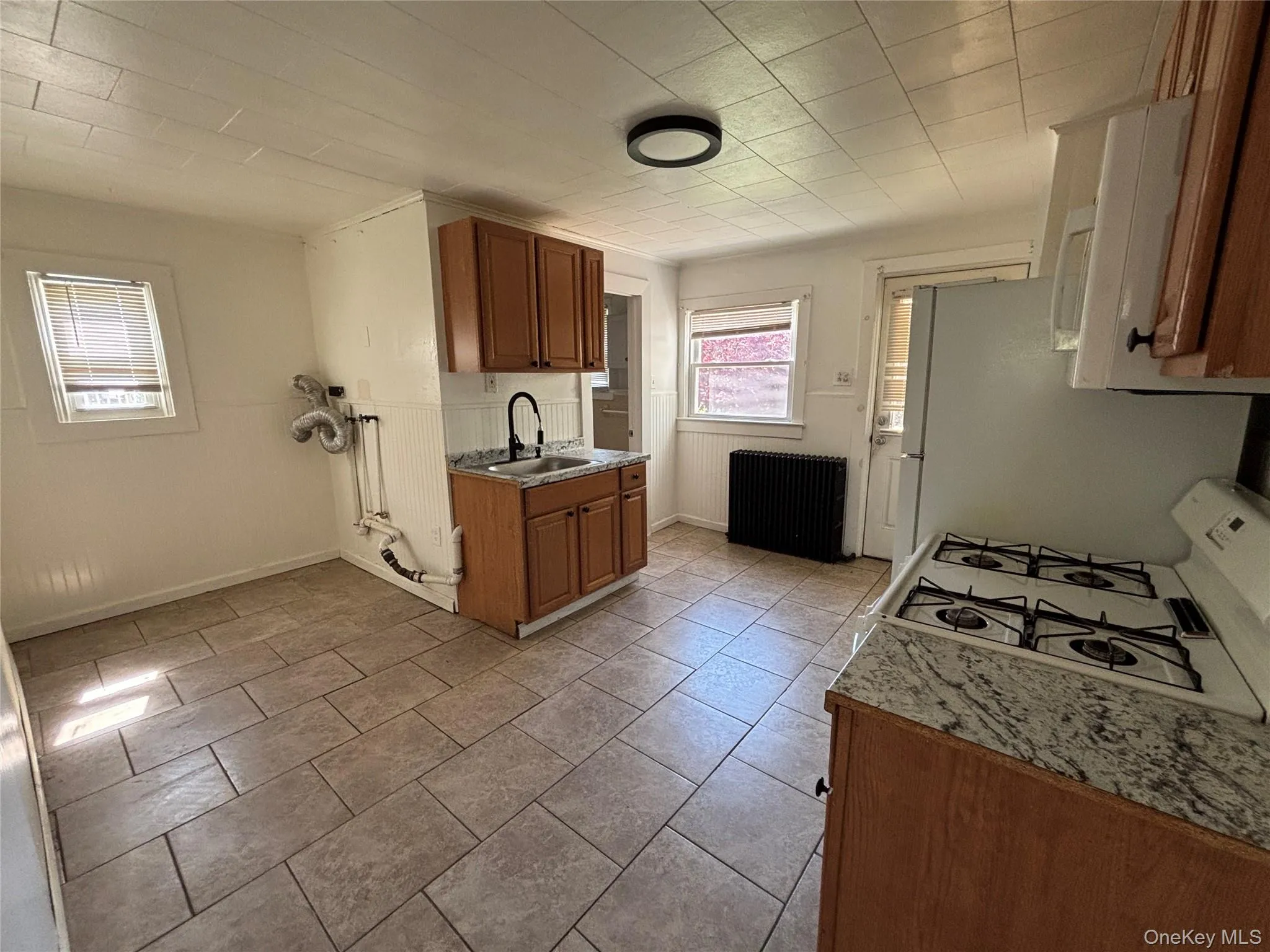 16 Mansion Street, Poughkeepsie, NY, 2 Bedrooms Bedrooms, 4 Rooms Rooms,1 BathroomBathrooms,Residential Lease,For Rent,Mansion,0,1000796 16 Mansion Street, Poughkeepsie, NY, 2 Bedrooms Bedrooms, 4 Rooms Rooms,1 BathroomBathrooms,Residential Lease,For Rent,Mansion,0,1000796