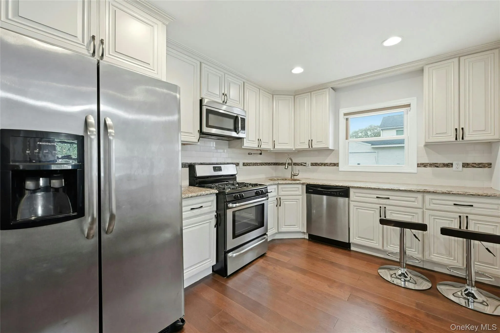 609 Montauk Highway, Islip, NY, 2 Bedrooms Bedrooms, 6 Rooms Rooms,1 BathroomBathrooms,Residential,For Rent,Montauk,0,1000798 609 Montauk Highway, Islip, NY, 2 Bedrooms Bedrooms, 6 Rooms Rooms,1 BathroomBathrooms,Residential,For Rent,Montauk,0,1000798