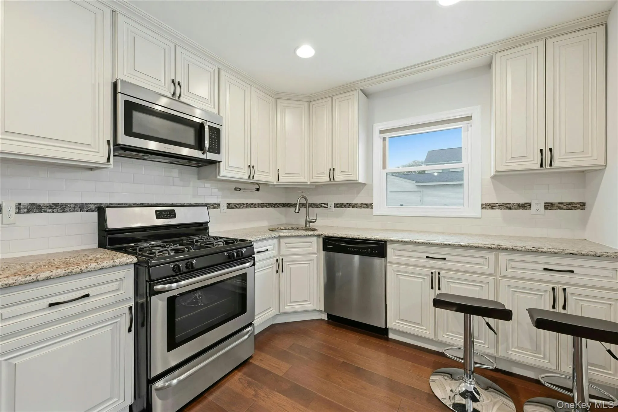 609 Montauk Highway, Islip, NY, 2 Bedrooms Bedrooms, 6 Rooms Rooms,1 BathroomBathrooms,Residential,For Rent,Montauk,0,1000798 609 Montauk Highway, Islip, NY, 2 Bedrooms Bedrooms, 6 Rooms Rooms,1 BathroomBathrooms,Residential,For Rent,Montauk,0,1000798