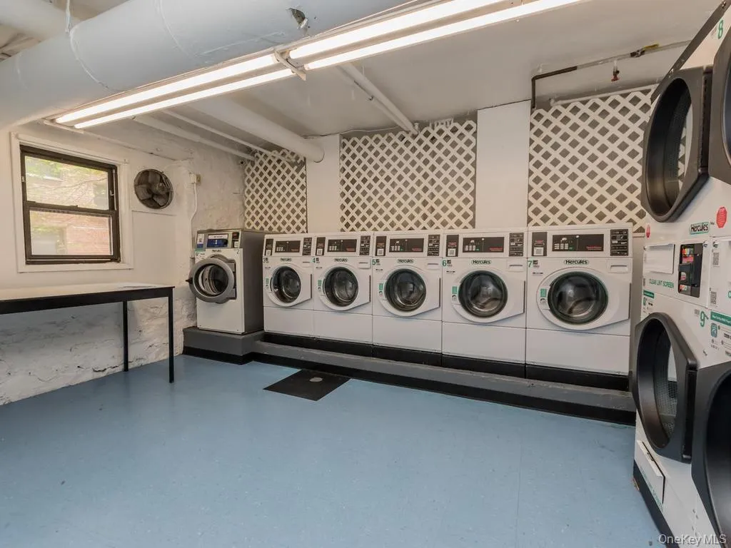 5 Franklin Avenue, White Plains, NY, 2 Bedrooms Bedrooms, 3 Rooms Rooms,1 BathroomBathrooms,Residential,For Rent,Franklin,0,1000800 5 Franklin Avenue, White Plains, NY, 2 Bedrooms Bedrooms, 3 Rooms Rooms,1 BathroomBathrooms,Residential,For Rent,Franklin,0,1000800