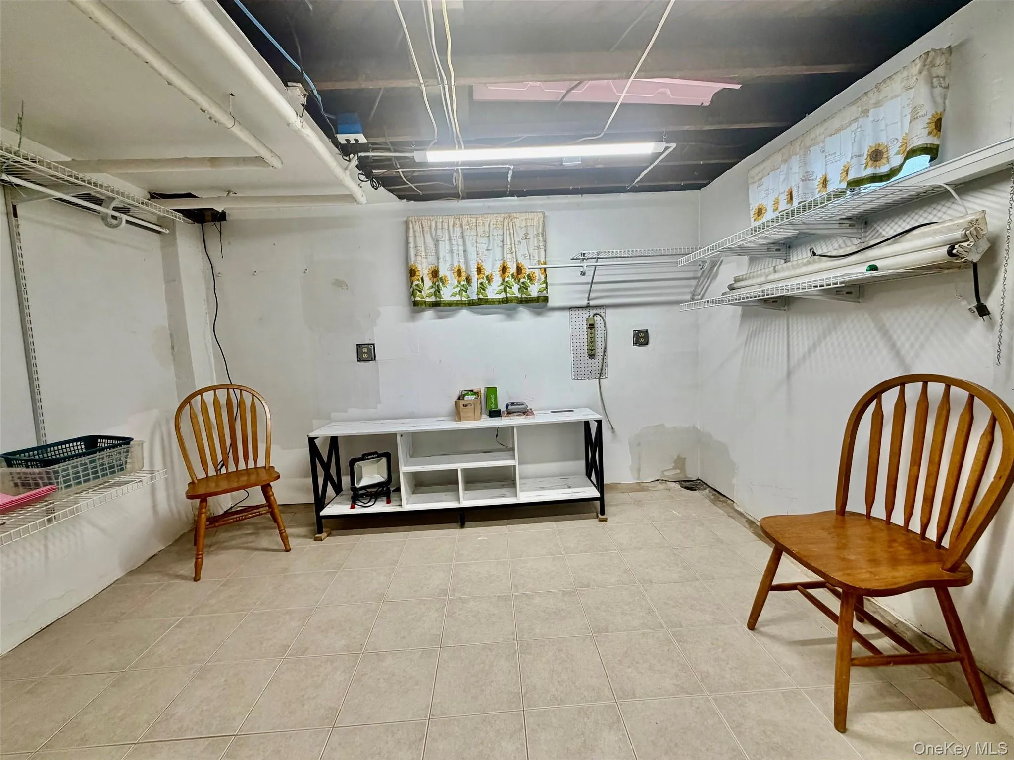 51 Iroquois Road, Ossining, NY, 4 Bedrooms Bedrooms, 10 Rooms Rooms,2 BathroomsBathrooms,Residential Lease,For Rent,Iroquois,0,1000801 51 Iroquois Road, Ossining, NY, 4 Bedrooms Bedrooms, 10 Rooms Rooms,2 BathroomsBathrooms,Residential Lease,For Rent,Iroquois,0,1000801