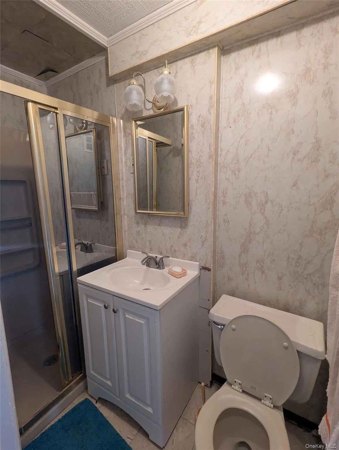 down stairs bathroom down stairs bathroom