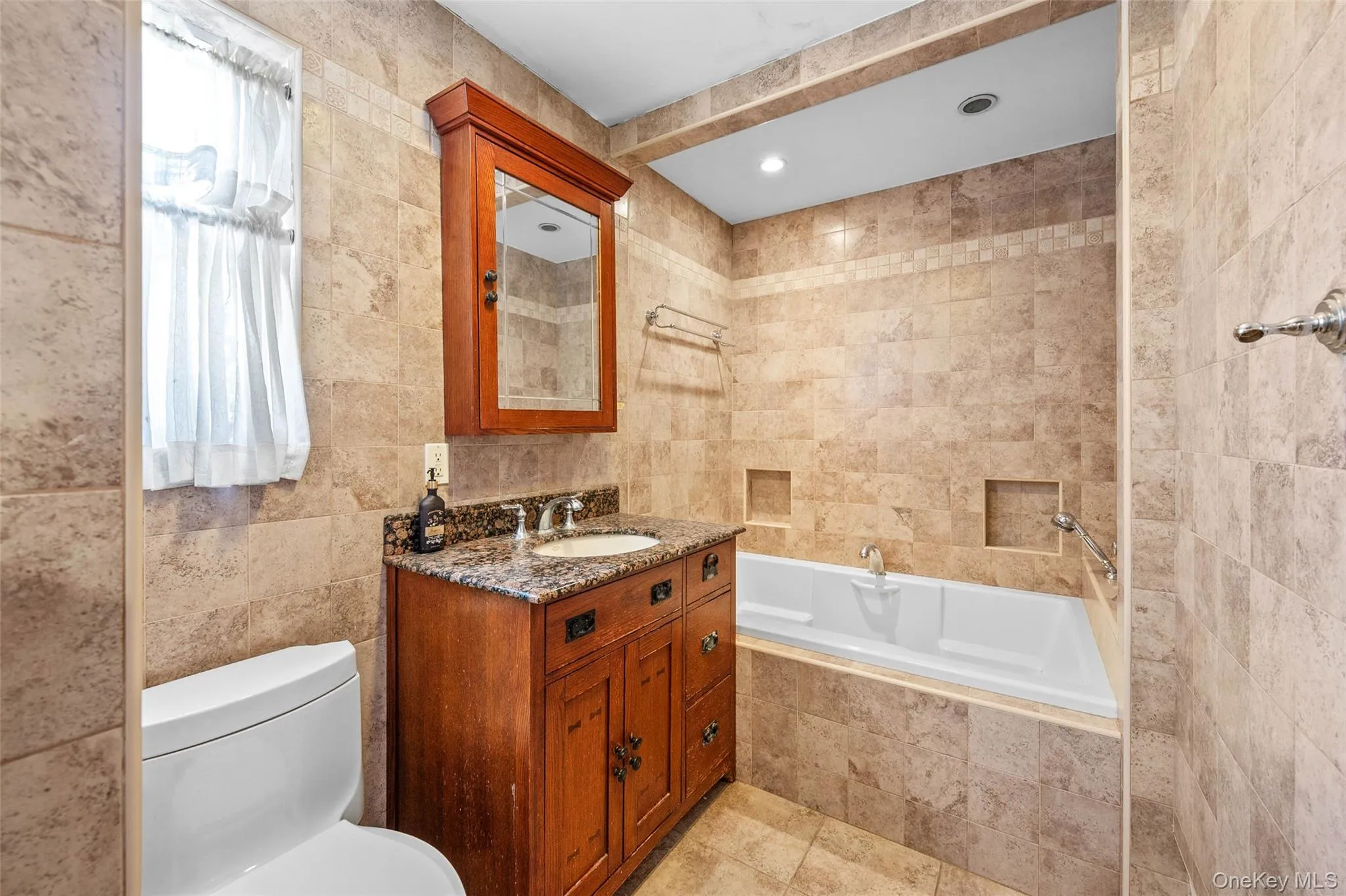 15 Maine Avenue, Hempstead, NY, 4 Bedrooms Bedrooms, 8 Rooms Rooms,2 BathroomsBathrooms,Residential,For Rent,Maine,0,1000803 15 Maine Avenue, Hempstead, NY, 4 Bedrooms Bedrooms, 8 Rooms Rooms,2 BathroomsBathrooms,Residential,For Rent,Maine,0,1000803