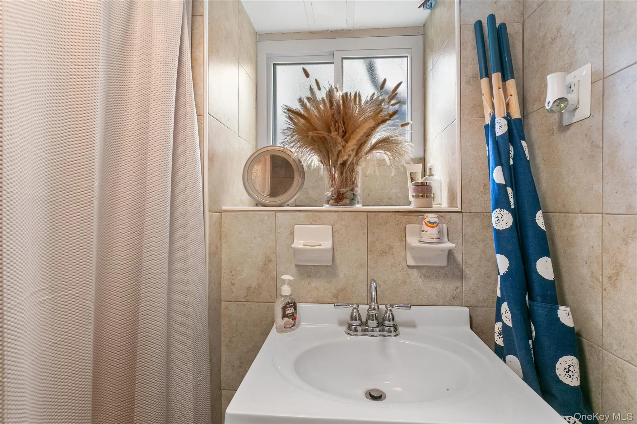 38 Emmett Terrace, New Rochelle, NY, 3 Bedrooms Bedrooms, 6 Rooms Rooms,1 BathroomBathrooms,Residential,For Rent,Emmett,0,1000807 38 Emmett Terrace, New Rochelle, NY, 3 Bedrooms Bedrooms, 6 Rooms Rooms,1 BathroomBathrooms,Residential,For Rent,Emmett,0,1000807