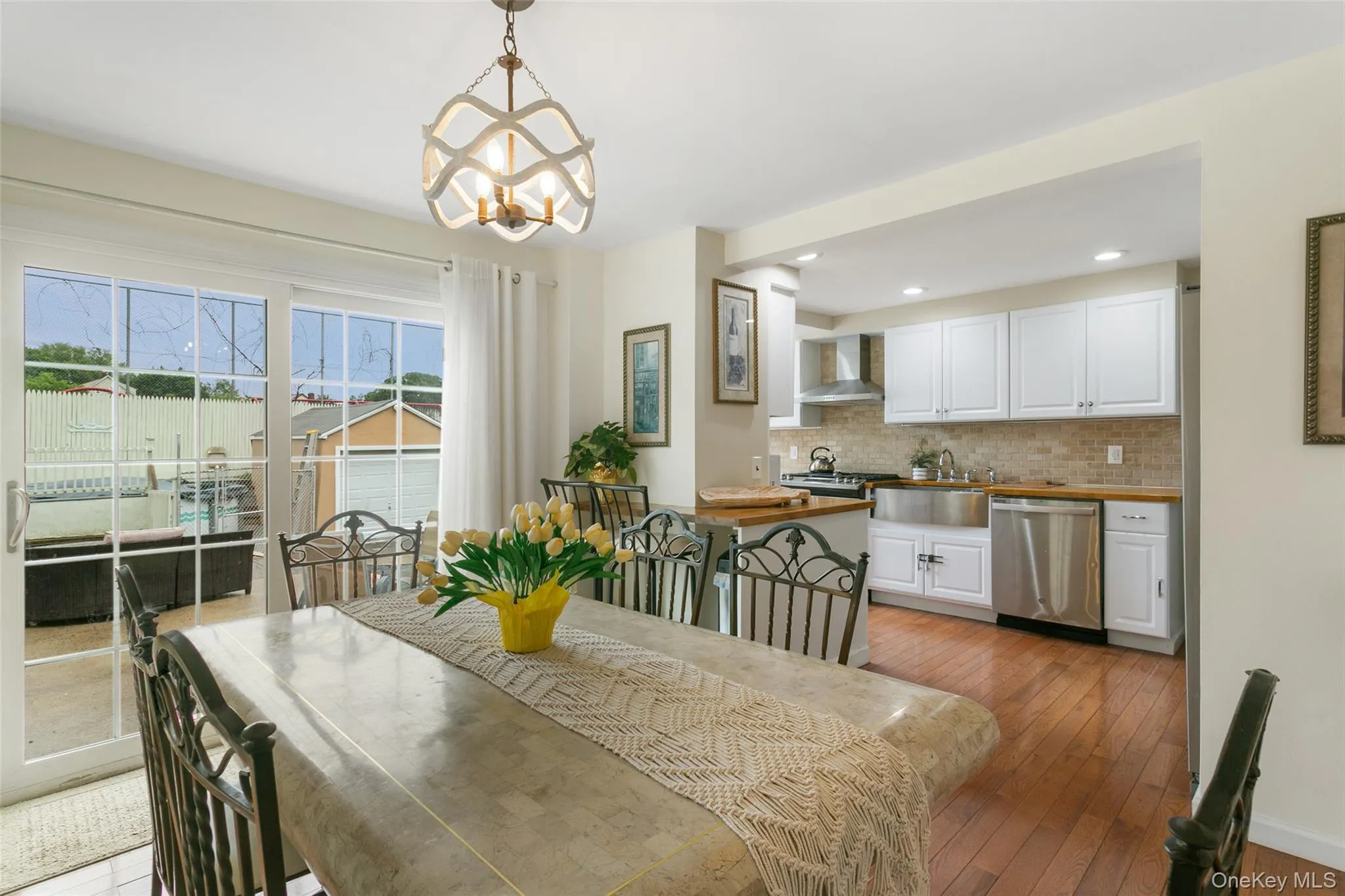 38 Emmett Terrace, New Rochelle, NY, 3 Bedrooms Bedrooms, 6 Rooms Rooms,1 BathroomBathrooms,Residential,For Rent,Emmett,0,1000807 38 Emmett Terrace, New Rochelle, NY, 3 Bedrooms Bedrooms, 6 Rooms Rooms,1 BathroomBathrooms,Residential,For Rent,Emmett,0,1000807