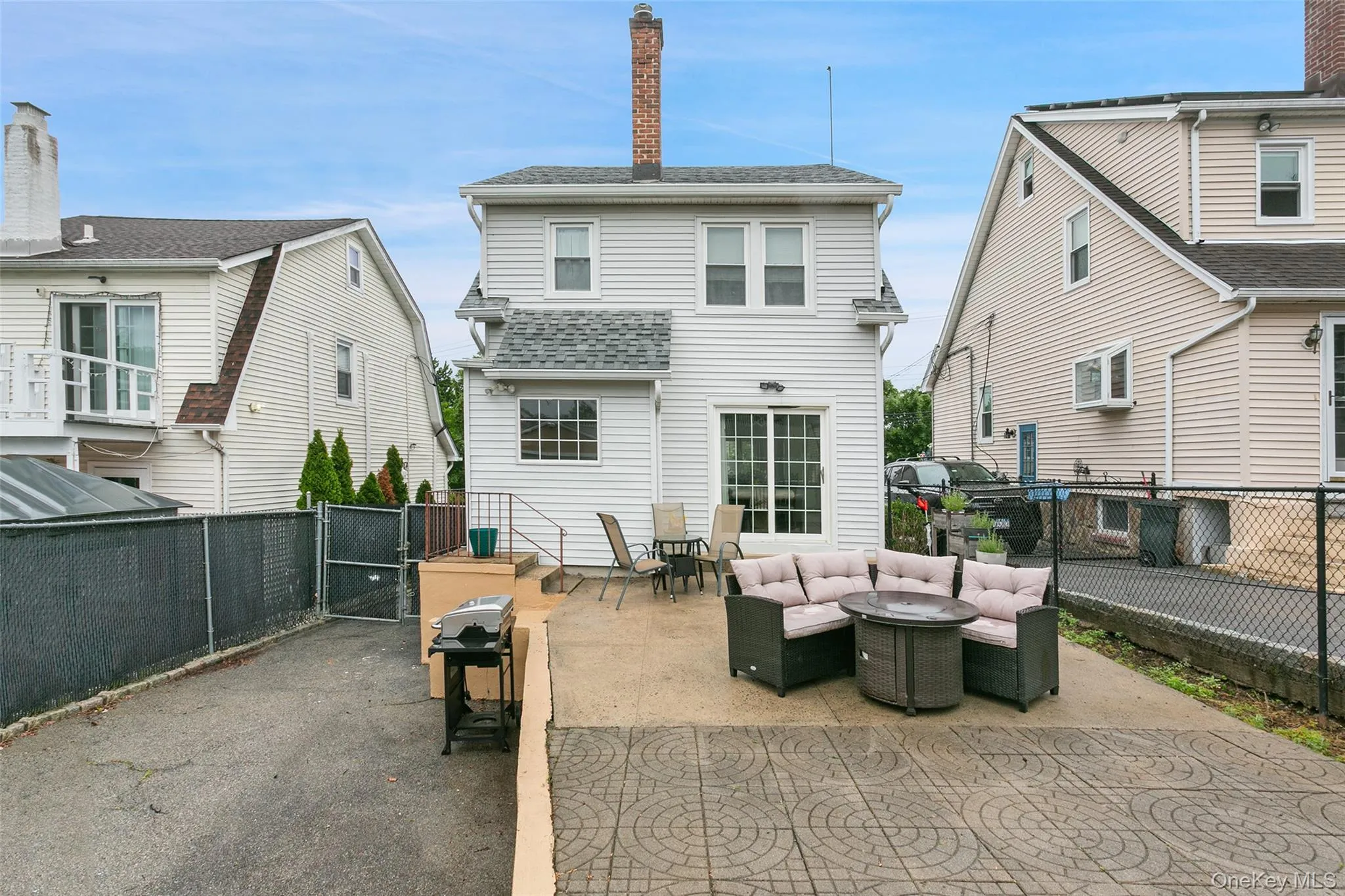38 Emmett Terrace, New Rochelle, NY, 3 Bedrooms Bedrooms, 6 Rooms Rooms,1 BathroomBathrooms,Residential,For Rent,Emmett,0,1000807 38 Emmett Terrace, New Rochelle, NY, 3 Bedrooms Bedrooms, 6 Rooms Rooms,1 BathroomBathrooms,Residential,For Rent,Emmett,0,1000807
