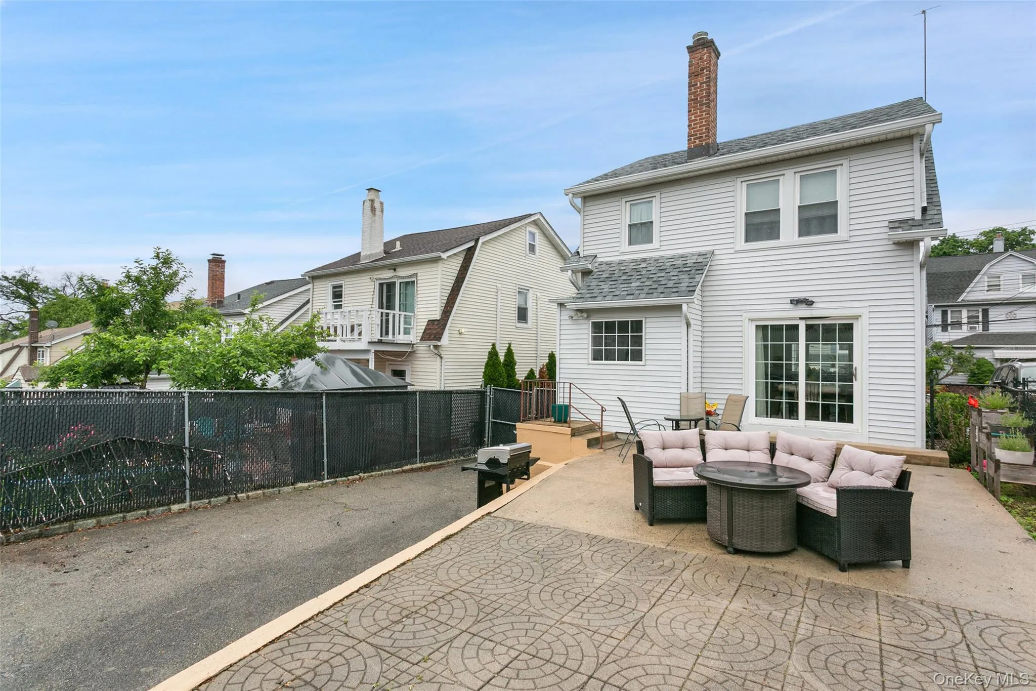 38 Emmett Terrace, New Rochelle, NY, 3 Bedrooms Bedrooms, 6 Rooms Rooms,1 BathroomBathrooms,Residential,For Rent,Emmett,0,1000807 38 Emmett Terrace, New Rochelle, NY, 3 Bedrooms Bedrooms, 6 Rooms Rooms,1 BathroomBathrooms,Residential,For Rent,Emmett,0,1000807