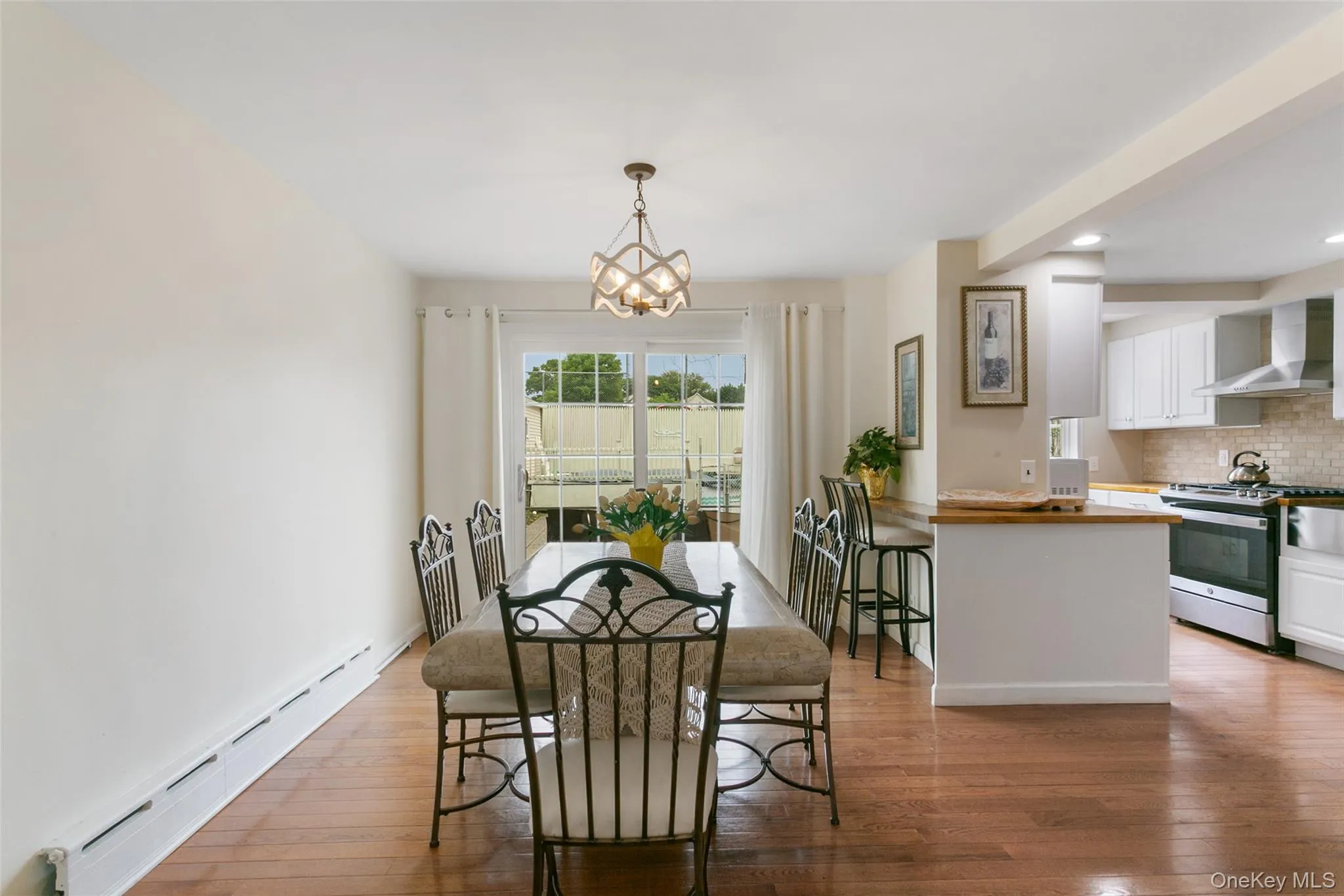 38 Emmett Terrace, New Rochelle, NY, 3 Bedrooms Bedrooms, 6 Rooms Rooms,1 BathroomBathrooms,Residential,For Rent,Emmett,0,1000807 38 Emmett Terrace, New Rochelle, NY, 3 Bedrooms Bedrooms, 6 Rooms Rooms,1 BathroomBathrooms,Residential,For Rent,Emmett,0,1000807