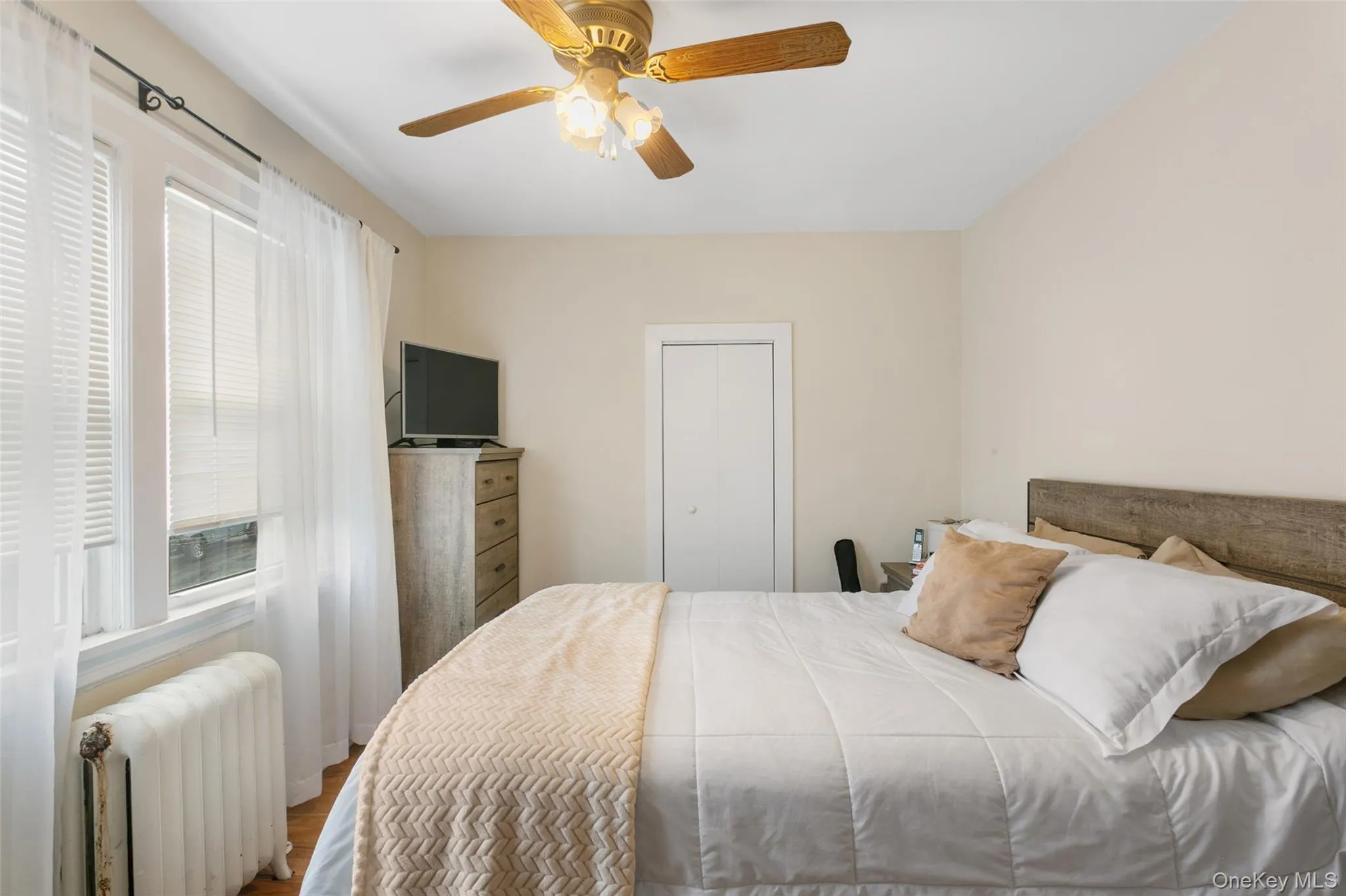 38 Emmett Terrace, New Rochelle, NY, 3 Bedrooms Bedrooms, 6 Rooms Rooms,1 BathroomBathrooms,Residential,For Rent,Emmett,0,1000807 38 Emmett Terrace, New Rochelle, NY, 3 Bedrooms Bedrooms, 6 Rooms Rooms,1 BathroomBathrooms,Residential,For Rent,Emmett,0,1000807