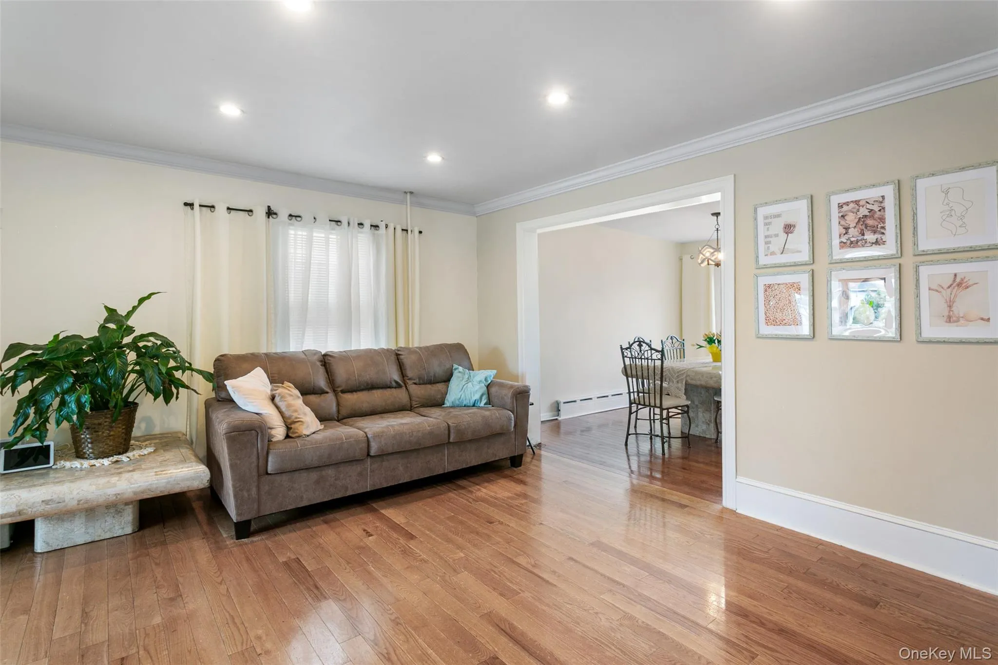 38 Emmett Terrace, New Rochelle, NY, 3 Bedrooms Bedrooms, 6 Rooms Rooms,1 BathroomBathrooms,Residential,For Rent,Emmett,0,1000807 38 Emmett Terrace, New Rochelle, NY, 3 Bedrooms Bedrooms, 6 Rooms Rooms,1 BathroomBathrooms,Residential,For Rent,Emmett,0,1000807