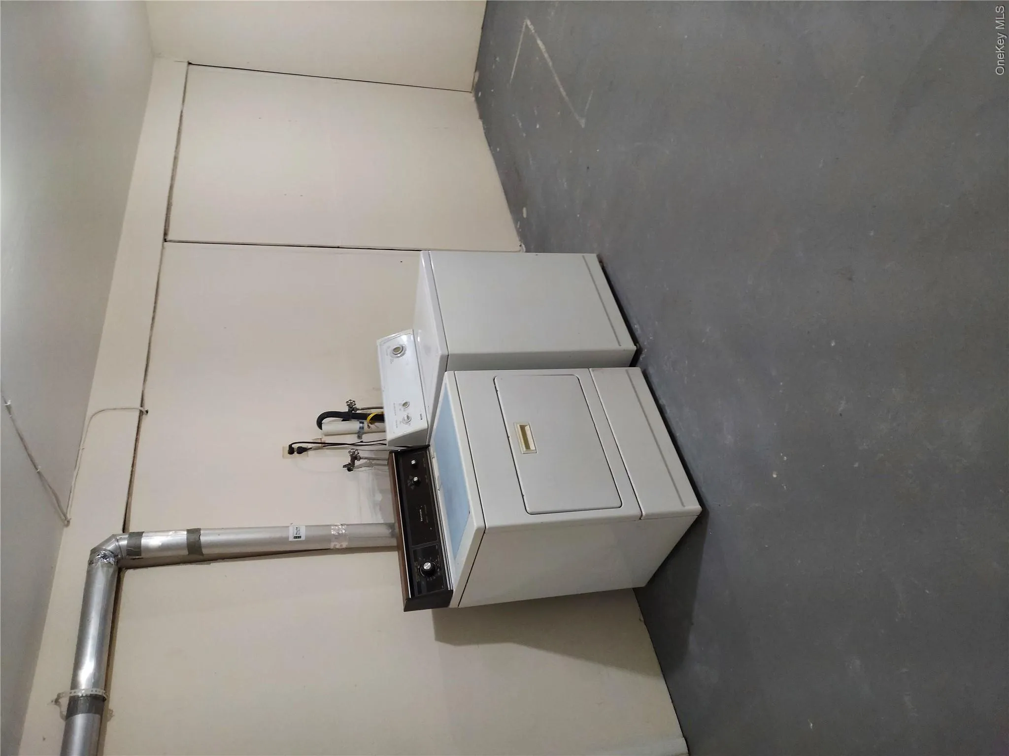 Private Washer & Dryer in Private Basement Private Washer & Dryer in Private Basement