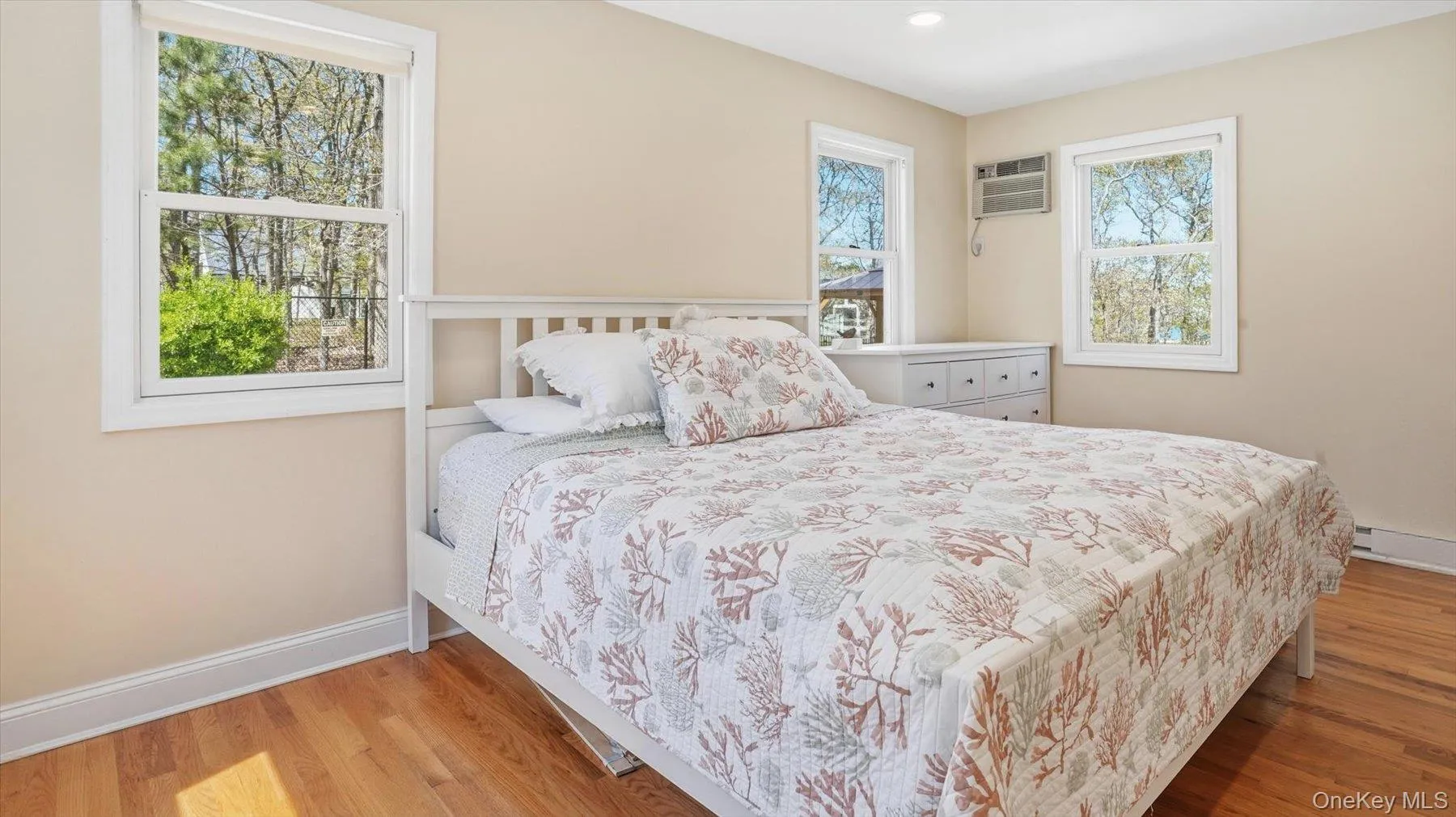 32 Red Creek Road, Southampton, NY, 4 Bedrooms Bedrooms, 6 Rooms Rooms,3 BathroomsBathrooms,Residential Lease,For Rent,Red Creek,0,1000810 32 Red Creek Road, Southampton, NY, 4 Bedrooms Bedrooms, 6 Rooms Rooms,3 BathroomsBathrooms,Residential Lease,For Rent,Red Creek,0,1000810