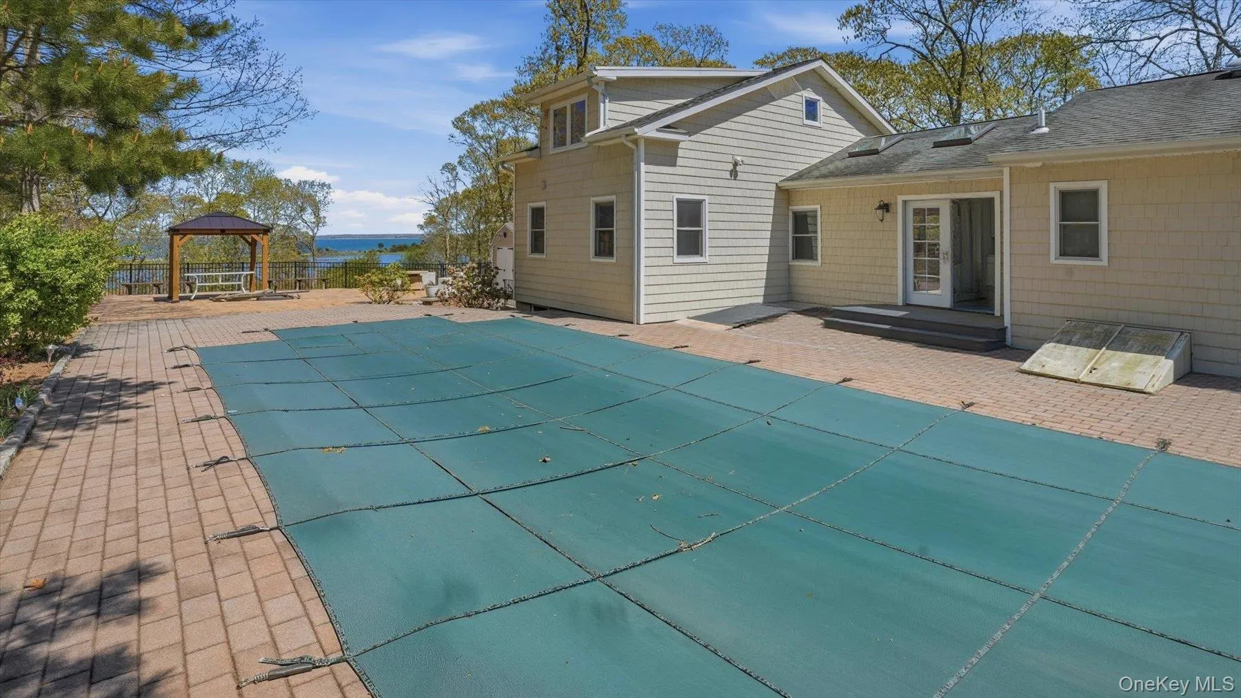 32 Red Creek Road, Southampton, NY, 4 Bedrooms Bedrooms, 6 Rooms Rooms,3 BathroomsBathrooms,Residential Lease,For Rent,Red Creek,0,1000810 32 Red Creek Road, Southampton, NY, 4 Bedrooms Bedrooms, 6 Rooms Rooms,3 BathroomsBathrooms,Residential Lease,For Rent,Red Creek,0,1000810