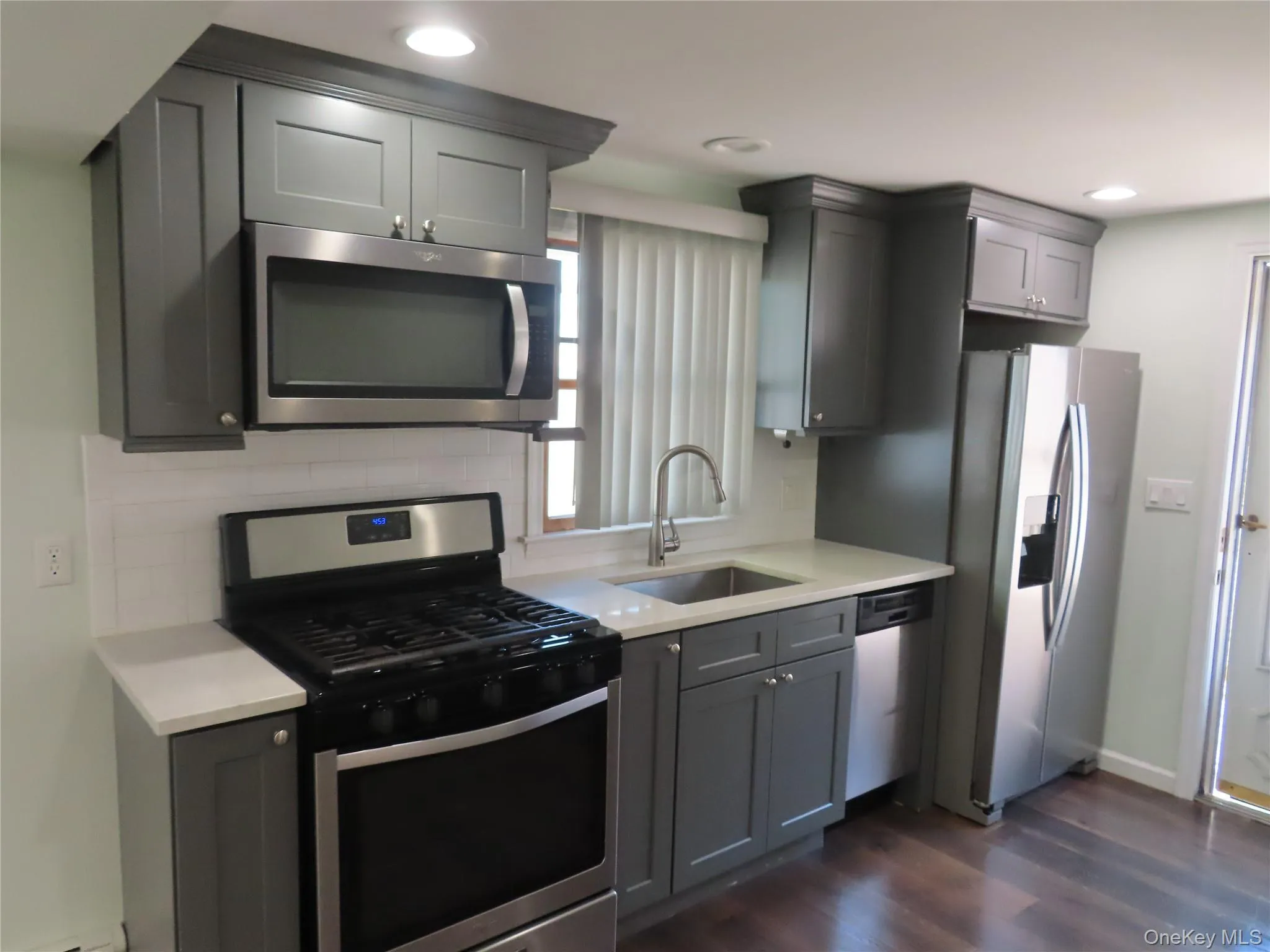 94 Neptune Avenue, West Babylon, NY, 2 Bedrooms Bedrooms, 4 Rooms Rooms,1 BathroomBathrooms,Residential Lease,For Rent,Neptune,0,1000811 94 Neptune Avenue, West Babylon, NY, 2 Bedrooms Bedrooms, 4 Rooms Rooms,1 BathroomBathrooms,Residential Lease,For Rent,Neptune,0,1000811