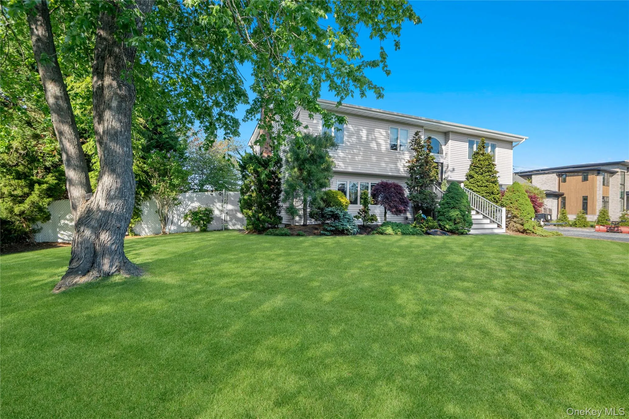 24 Biltmore Avenue Extension, Islip, NY, 4 Bedrooms Bedrooms, 10 Rooms Rooms,3 BathroomsBathrooms,Residential,For Rent,Biltmore Avenue Extension,0,1000816 24 Biltmore Avenue Extension, Islip, NY, 4 Bedrooms Bedrooms, 10 Rooms Rooms,3 BathroomsBathrooms,Residential,For Rent,Biltmore Avenue Extension,0,1000816