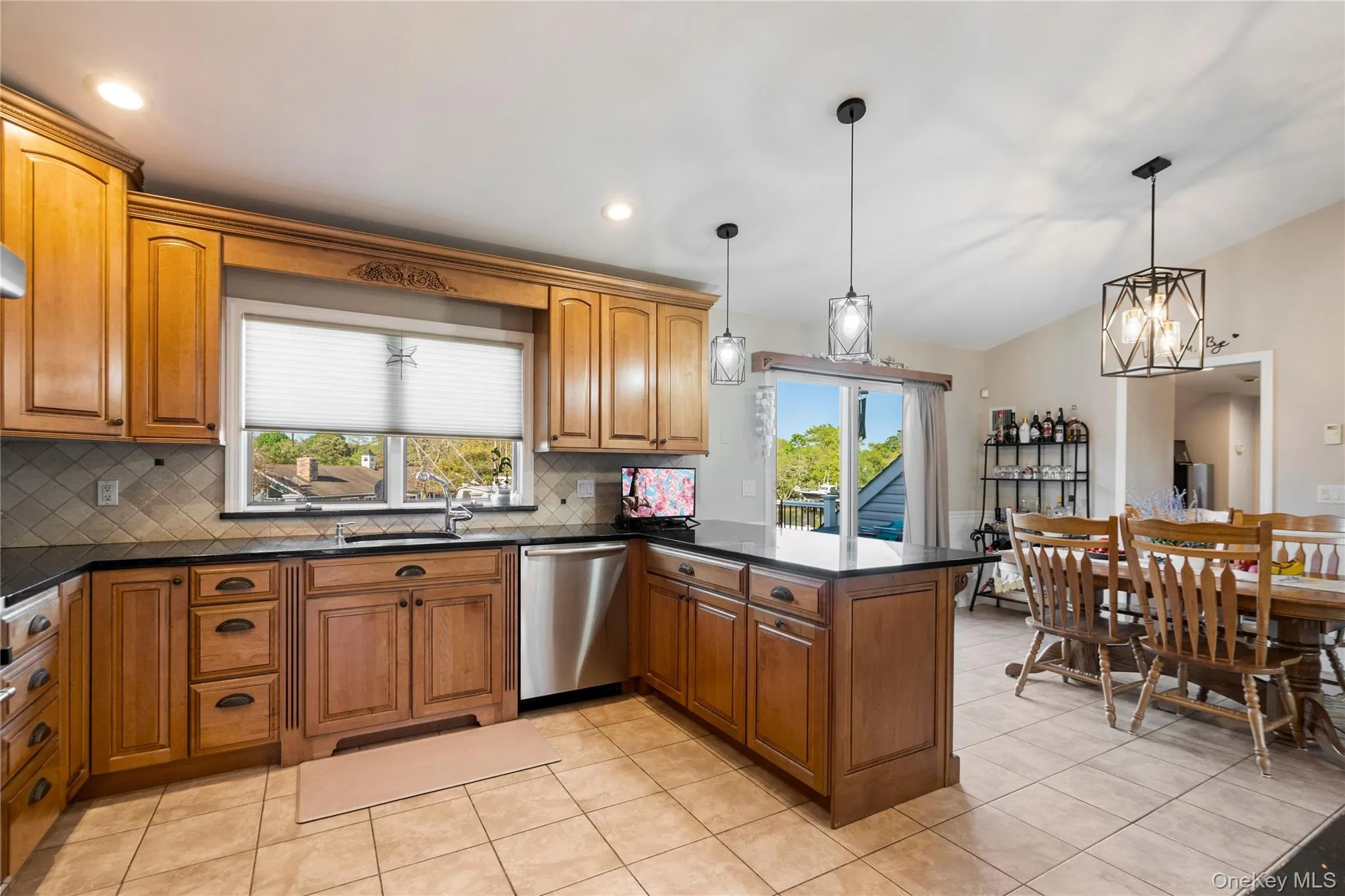24 Biltmore Avenue Extension, Islip, NY, 4 Bedrooms Bedrooms, 10 Rooms Rooms,3 BathroomsBathrooms,Residential,For Rent,Biltmore Avenue Extension,0,1000816 24 Biltmore Avenue Extension, Islip, NY, 4 Bedrooms Bedrooms, 10 Rooms Rooms,3 BathroomsBathrooms,Residential,For Rent,Biltmore Avenue Extension,0,1000816