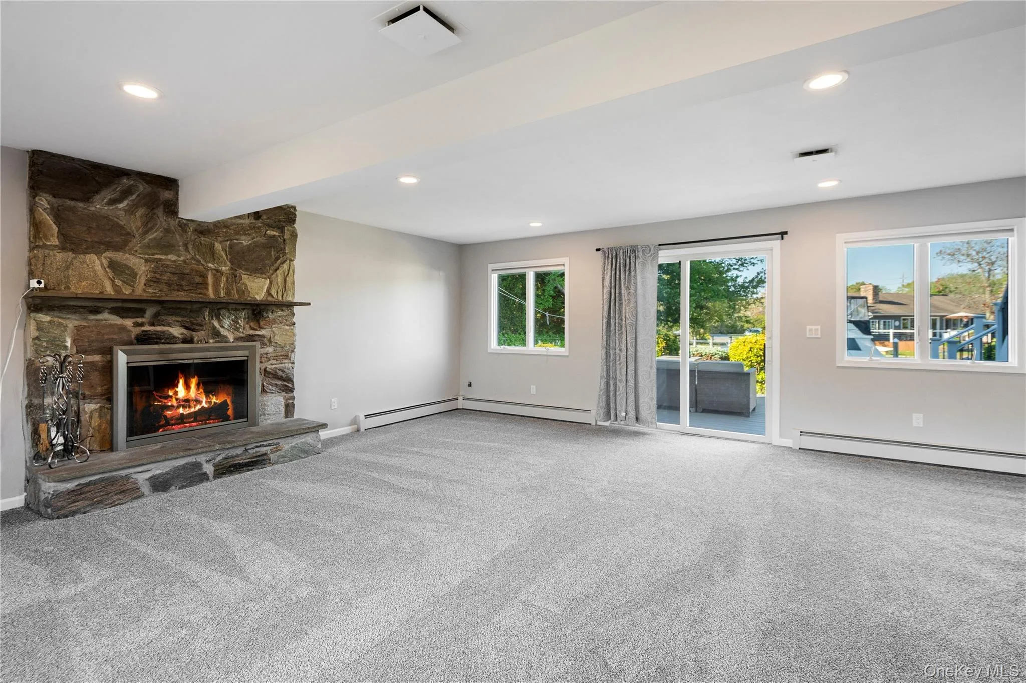 24 Biltmore Avenue Extension, Islip, NY, 4 Bedrooms Bedrooms, 10 Rooms Rooms,3 BathroomsBathrooms,Residential,For Rent,Biltmore Avenue Extension,0,1000816 24 Biltmore Avenue Extension, Islip, NY, 4 Bedrooms Bedrooms, 10 Rooms Rooms,3 BathroomsBathrooms,Residential,For Rent,Biltmore Avenue Extension,0,1000816