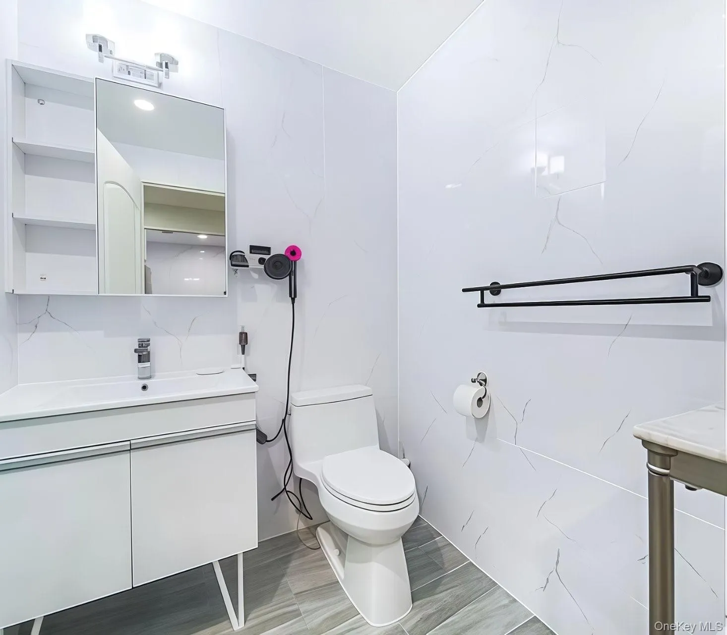 144-27 Sanford Avenue, New York, NY, 1 Bedroom Bedrooms, 3 Rooms Rooms,1 BathroomBathrooms,Residential Sale,For Rent,Sanford,0,1000817 144-27 Sanford Avenue, New York, NY, 1 Bedroom Bedrooms, 3 Rooms Rooms,1 BathroomBathrooms,Residential Sale,For Rent,Sanford,0,1000817