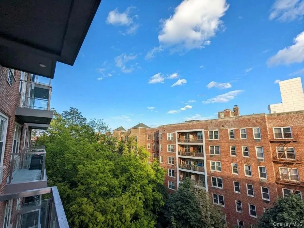 144-27 Sanford Avenue, New York, NY, 1 Bedroom Bedrooms, 3 Rooms Rooms,1 BathroomBathrooms,Residential Sale,For Rent,Sanford,0,1000817 144-27 Sanford Avenue, New York, NY, 1 Bedroom Bedrooms, 3 Rooms Rooms,1 BathroomBathrooms,Residential Sale,For Rent,Sanford,0,1000817