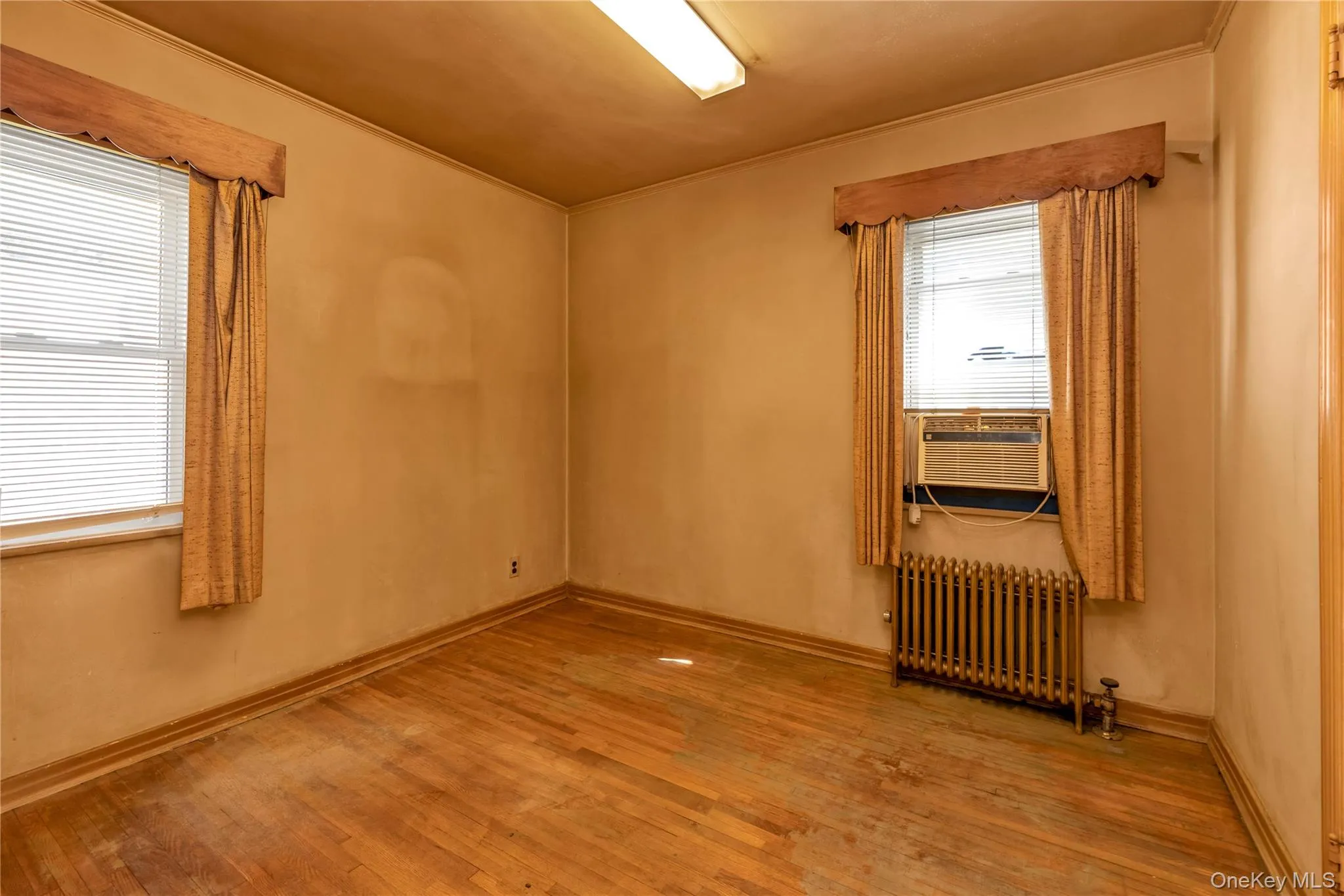 172-15 Effington Avenue, New York, NY, 3 Bedrooms Bedrooms, 6 Rooms Rooms,1 BathroomBathrooms,Residential,For Rent,Effington,0,1000819 172-15 Effington Avenue, New York, NY, 3 Bedrooms Bedrooms, 6 Rooms Rooms,1 BathroomBathrooms,Residential,For Rent,Effington,0,1000819
