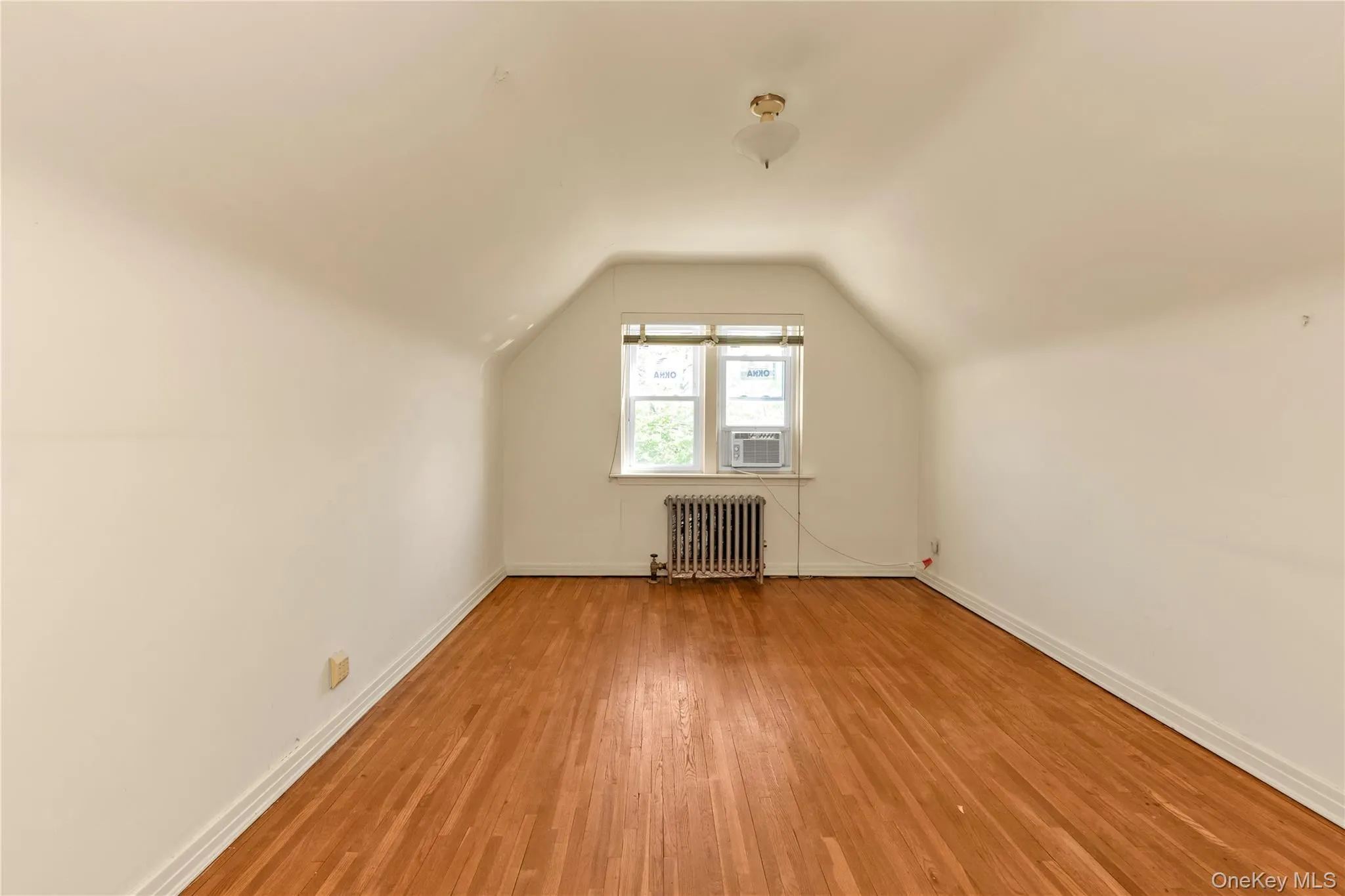 172-15 Effington Avenue, New York, NY, 3 Bedrooms Bedrooms, 6 Rooms Rooms,1 BathroomBathrooms,Residential,For Rent,Effington,0,1000819 172-15 Effington Avenue, New York, NY, 3 Bedrooms Bedrooms, 6 Rooms Rooms,1 BathroomBathrooms,Residential,For Rent,Effington,0,1000819