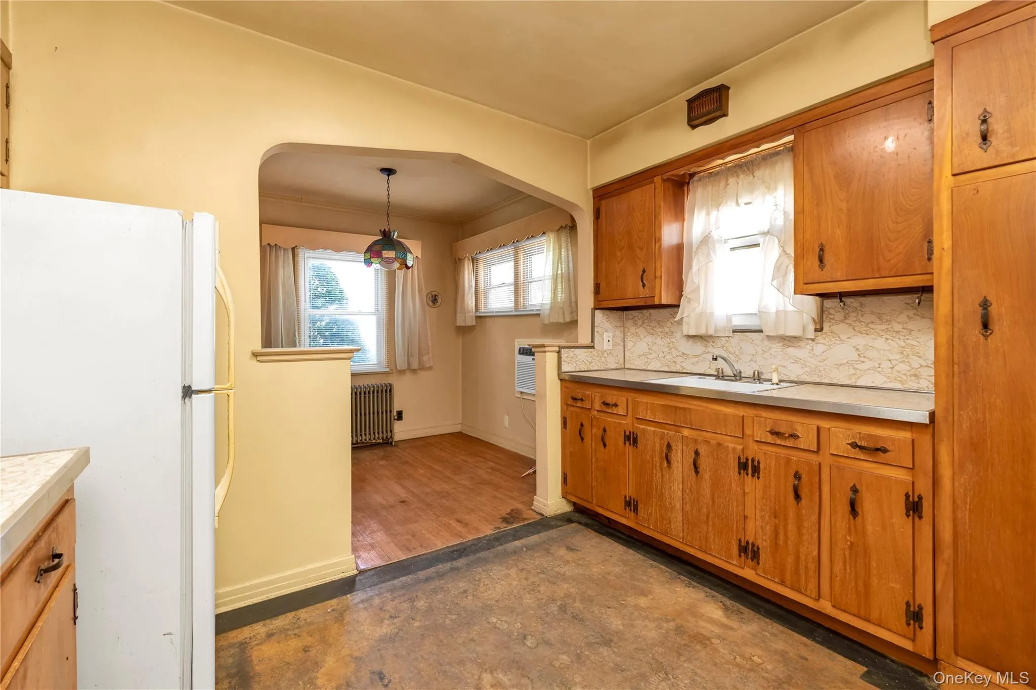 172-15 Effington Avenue, New York, NY, 3 Bedrooms Bedrooms, 6 Rooms Rooms,1 BathroomBathrooms,Residential,For Rent,Effington,0,1000819 172-15 Effington Avenue, New York, NY, 3 Bedrooms Bedrooms, 6 Rooms Rooms,1 BathroomBathrooms,Residential,For Rent,Effington,0,1000819