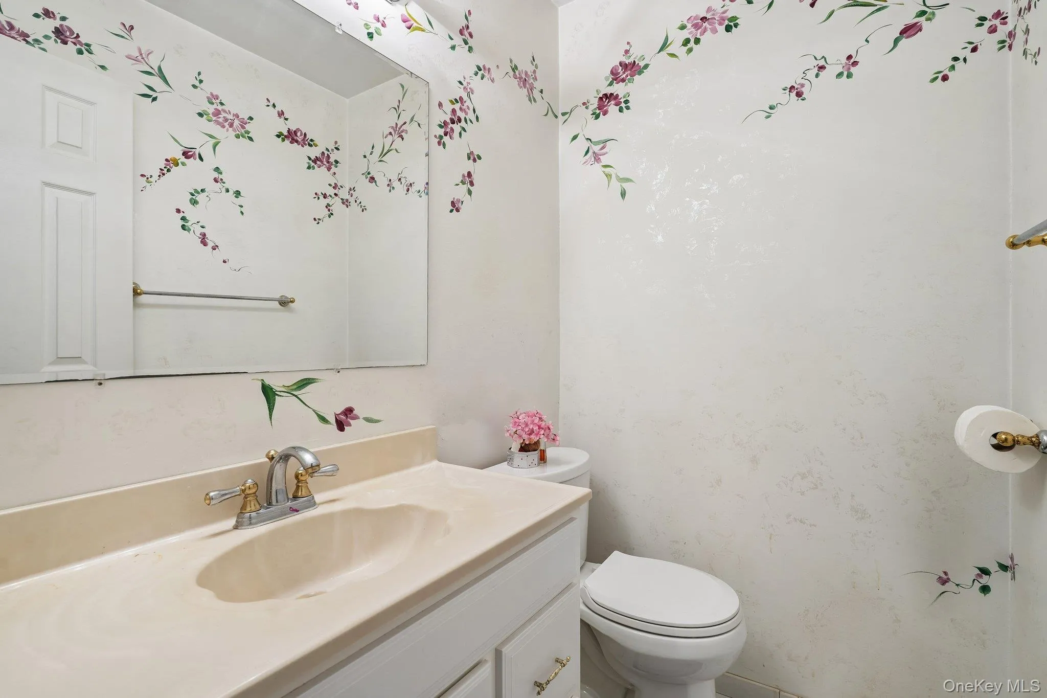 Lower Level - Half Bathroom Lower Level - Half Bathroom