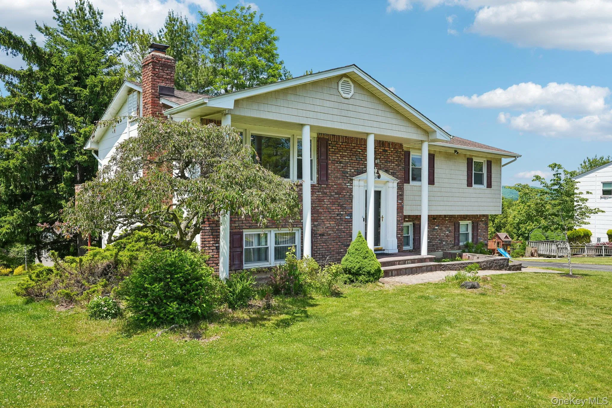 20 Skyline Drive, Haverstraw, NY, 4 Bedrooms Bedrooms, 8 Rooms Rooms,2 BathroomsBathrooms,Residential,For Rent,Skyline,0,1000820 20 Skyline Drive, Haverstraw, NY, 4 Bedrooms Bedrooms, 8 Rooms Rooms,2 BathroomsBathrooms,Residential,For Rent,Skyline,0,1000820