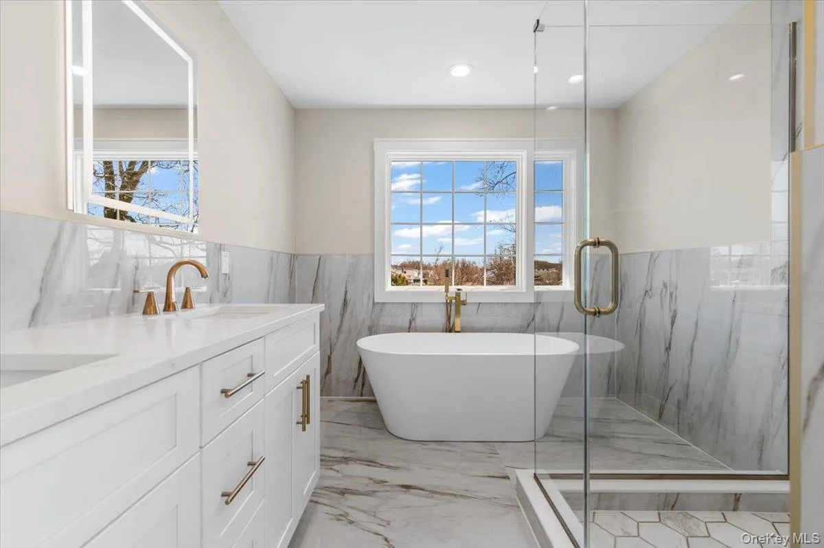 10 Lee Place, Oyster Bay, NY, 5 Bedrooms Bedrooms, 9 Rooms Rooms,4 BathroomsBathrooms,Residential,For Rent,Lee,0,1000823 10 Lee Place, Oyster Bay, NY, 5 Bedrooms Bedrooms, 9 Rooms Rooms,4 BathroomsBathrooms,Residential,For Rent,Lee,0,1000823
