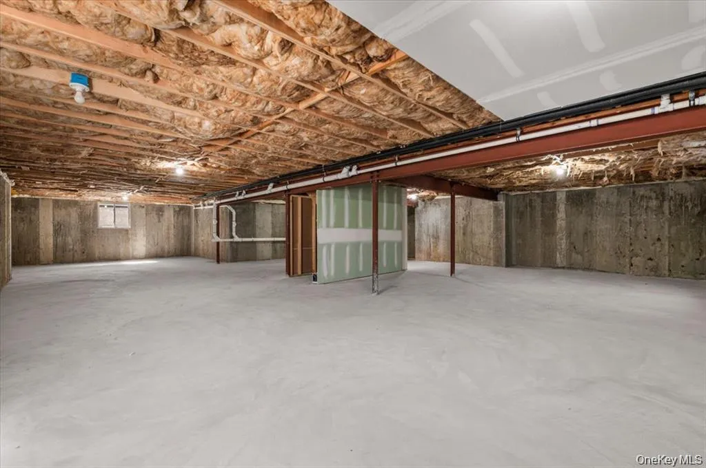 10 Lee Place, Oyster Bay, NY, 5 Bedrooms Bedrooms, 9 Rooms Rooms,4 BathroomsBathrooms,Residential,For Rent,Lee,0,1000823 10 Lee Place, Oyster Bay, NY, 5 Bedrooms Bedrooms, 9 Rooms Rooms,4 BathroomsBathrooms,Residential,For Rent,Lee,0,1000823