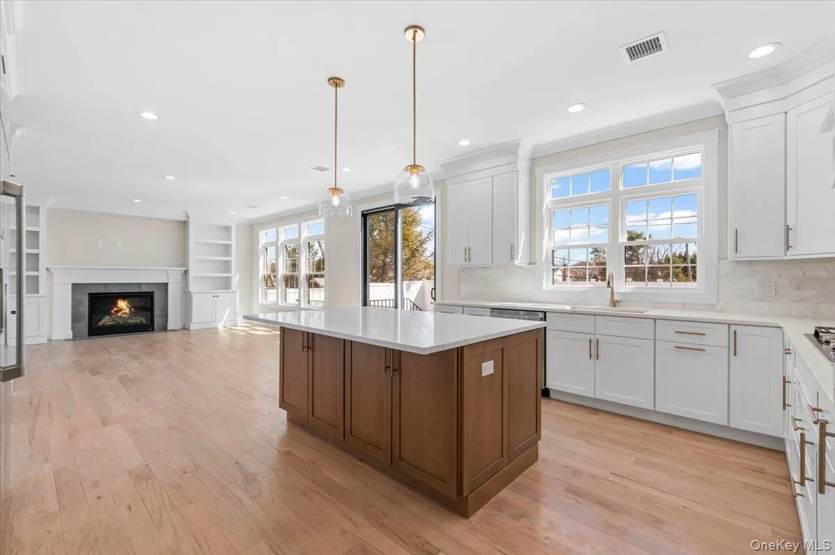 10 Lee Place, Oyster Bay, NY, 5 Bedrooms Bedrooms, 9 Rooms Rooms,4 BathroomsBathrooms,Residential,For Rent,Lee,0,1000823 10 Lee Place, Oyster Bay, NY, 5 Bedrooms Bedrooms, 9 Rooms Rooms,4 BathroomsBathrooms,Residential,For Rent,Lee,0,1000823