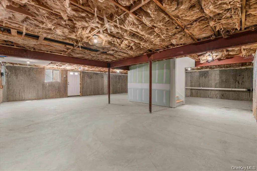 10 Lee Place, Oyster Bay, NY, 5 Bedrooms Bedrooms, 9 Rooms Rooms,4 BathroomsBathrooms,Residential,For Rent,Lee,0,1000823 10 Lee Place, Oyster Bay, NY, 5 Bedrooms Bedrooms, 9 Rooms Rooms,4 BathroomsBathrooms,Residential,For Rent,Lee,0,1000823