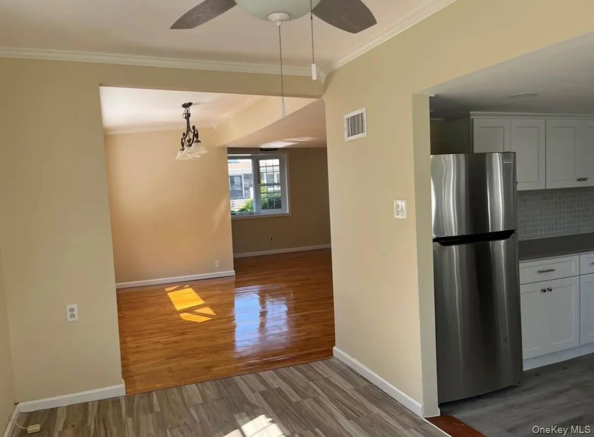 1539 Park Avenue, Hempstead, NY, 3 Bedrooms Bedrooms, 6 Rooms Rooms,1 BathroomBathrooms,Residential Lease,For Rent,Park,0,1000825 1539 Park Avenue, Hempstead, NY, 3 Bedrooms Bedrooms, 6 Rooms Rooms,1 BathroomBathrooms,Residential Lease,For Rent,Park,0,1000825