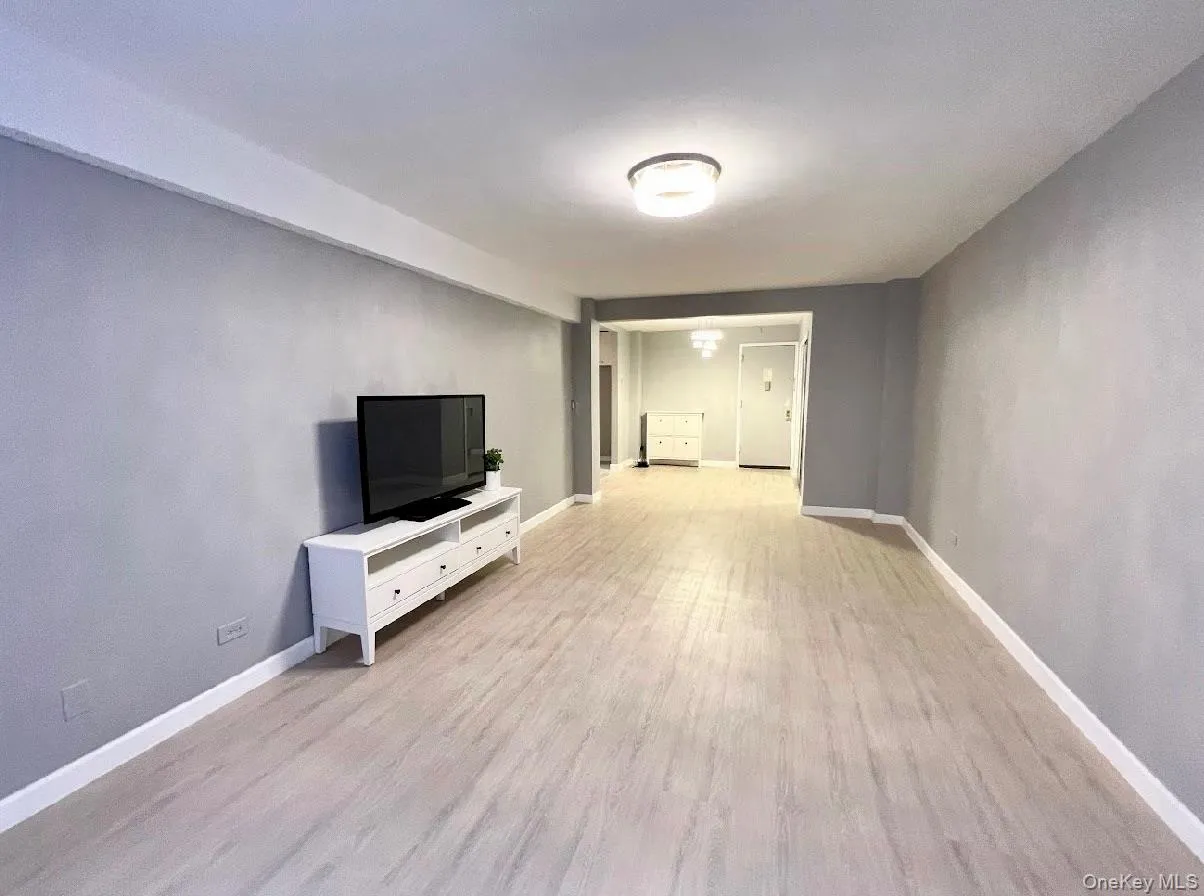13317 Sanford Avenue, New York, NY, 1 Bedroom Bedrooms, 4 Rooms Rooms,1 BathroomBathrooms,Residential Sale,For Rent,Sanford,0,1000828 13317 Sanford Avenue, New York, NY, 1 Bedroom Bedrooms, 4 Rooms Rooms,1 BathroomBathrooms,Residential Sale,For Rent,Sanford,0,1000828
