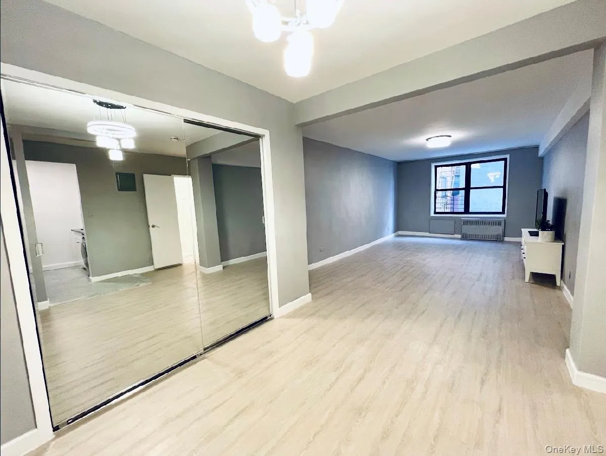 13317 Sanford Avenue, New York, NY, 1 Bedroom Bedrooms, 4 Rooms Rooms,1 BathroomBathrooms,Residential Sale,For Rent,Sanford,0,1000828 13317 Sanford Avenue, New York, NY, 1 Bedroom Bedrooms, 4 Rooms Rooms,1 BathroomBathrooms,Residential Sale,For Rent,Sanford,0,1000828