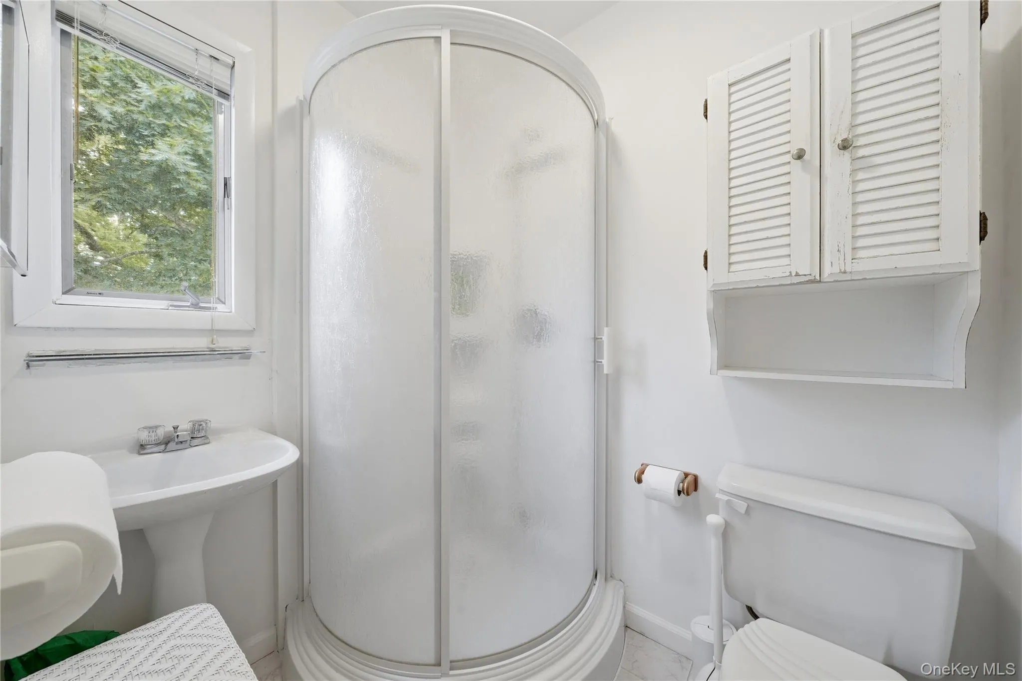 Bathroom Off Kitchen - Bathroom Off Kitchen -