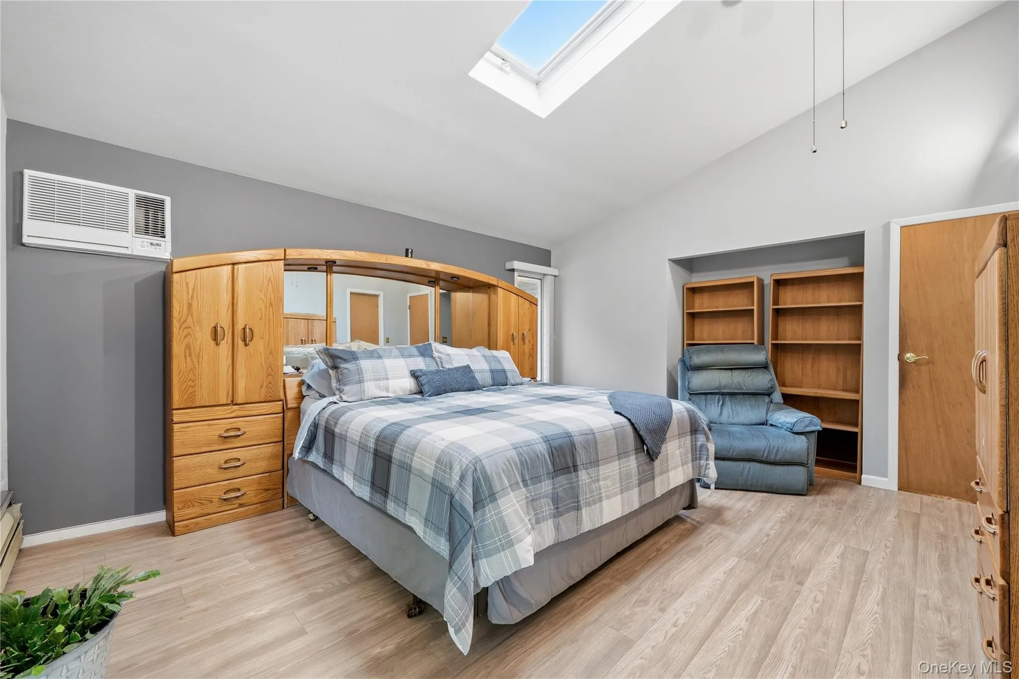289 Central Avenue, Islip, NY, 4 Bedrooms Bedrooms, 8 Rooms Rooms,3 BathroomsBathrooms,Residential,For Rent,Central,0,KEY1000829 289 Central Avenue, Islip, NY, 4 Bedrooms Bedrooms, 8 Rooms Rooms,3 BathroomsBathrooms,Residential,For Rent,Central,0,KEY1000829