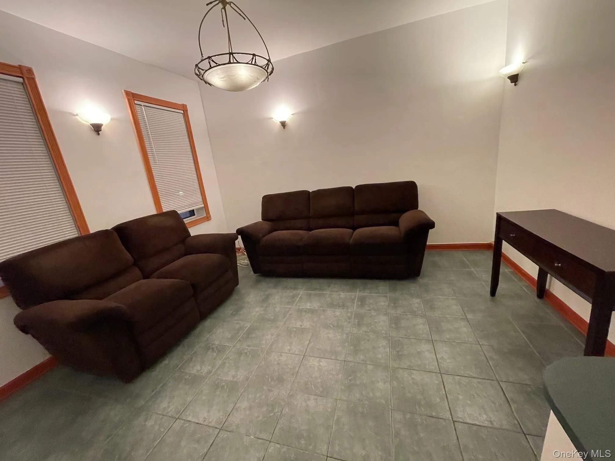90 Main Street, North Hempstead, NY, 1 Bedroom Bedrooms, 4 Rooms Rooms,1 BathroomBathrooms,Residential Lease,For Rent,Main,0,1000833 90 Main Street, North Hempstead, NY, 1 Bedroom Bedrooms, 4 Rooms Rooms,1 BathroomBathrooms,Residential Lease,For Rent,Main,0,1000833